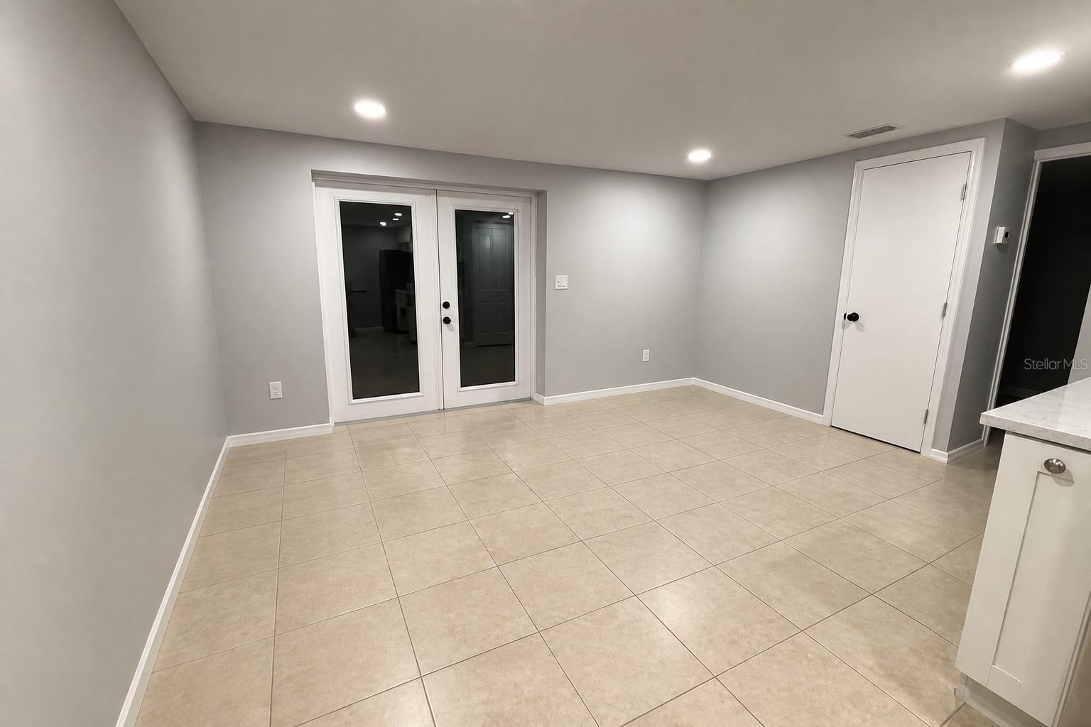 Single Family Residence at 735 BERTREND ST, ENGLEWOOD, photo 5 of 16