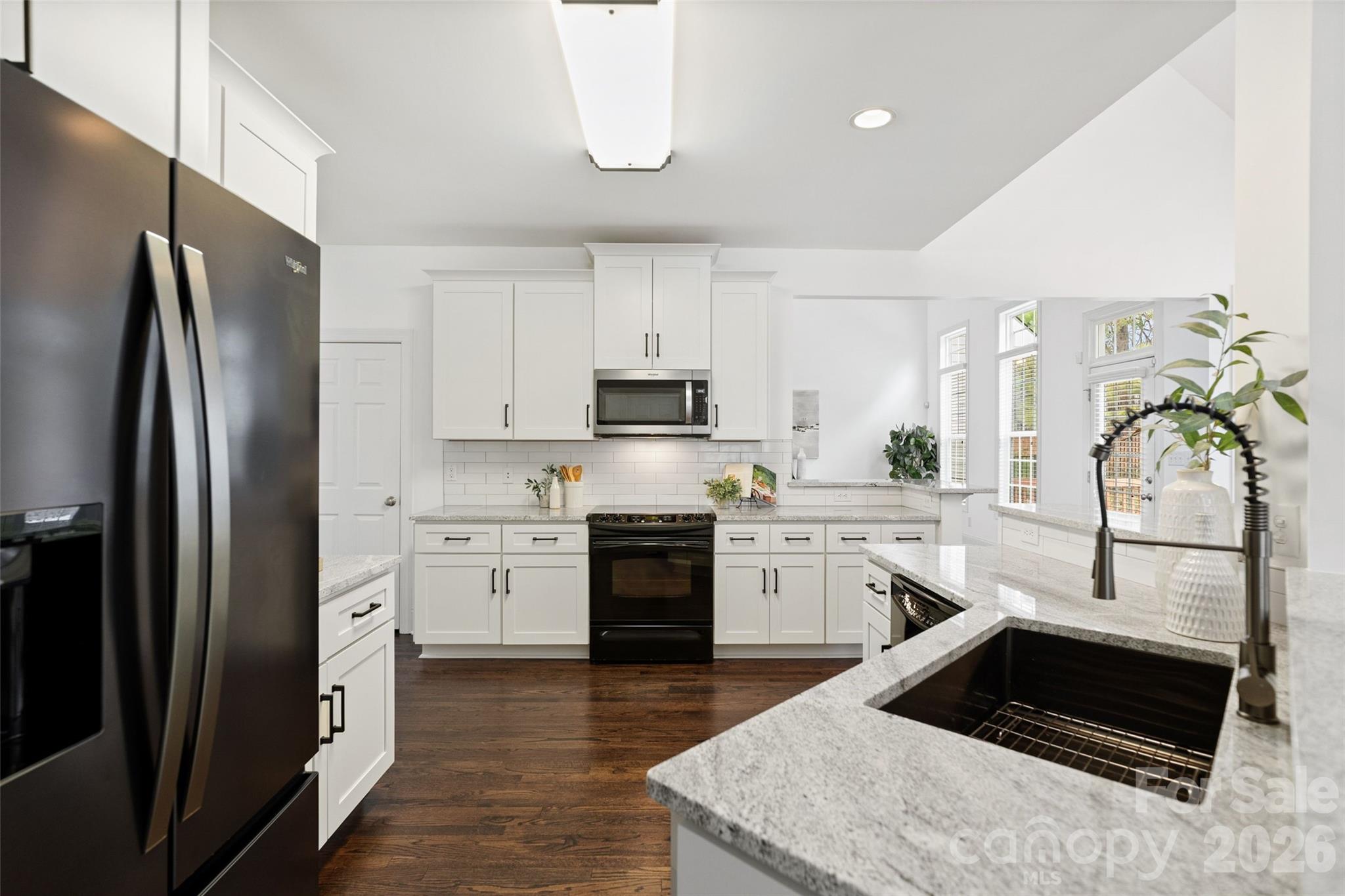 Single Family Residence at 1588 Essex Hall Drive, Rock Hill, photo 15 of 39