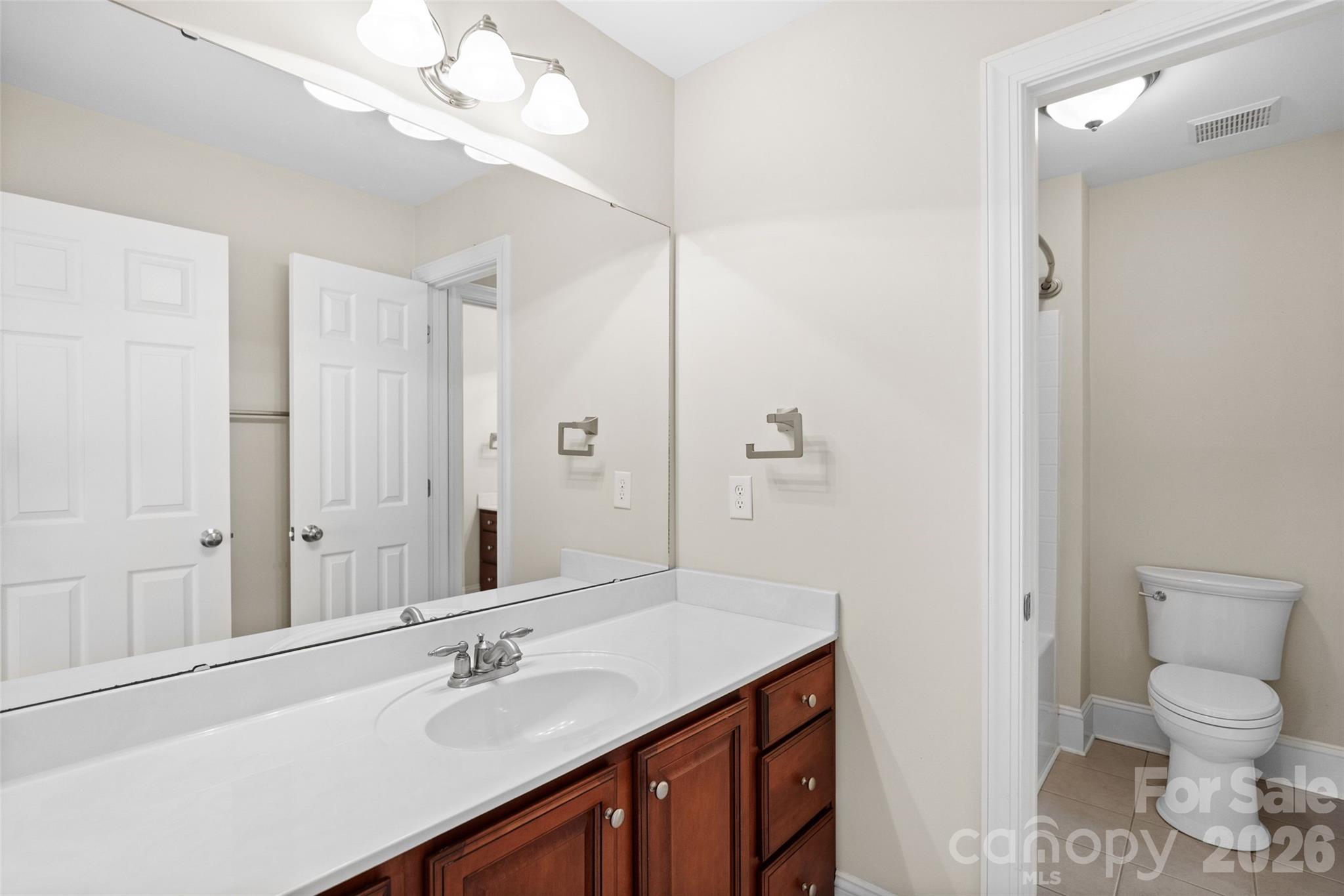 Jack and Jill Bathroom - 1588 Essex Hall Drive, Rock Hill