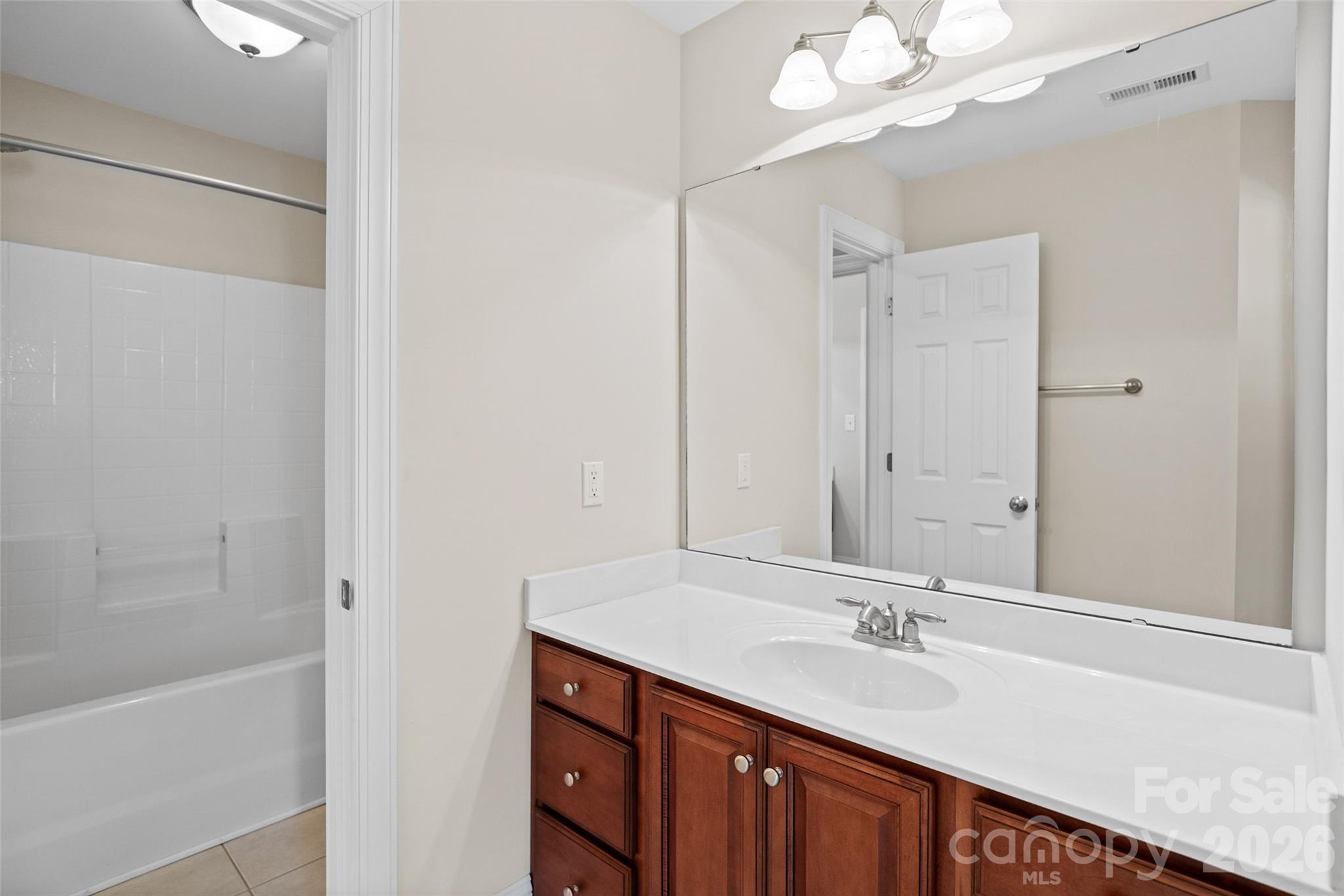 Single Family Residence at 1588 Essex Hall Drive, Rock Hill, photo 29 of 39
