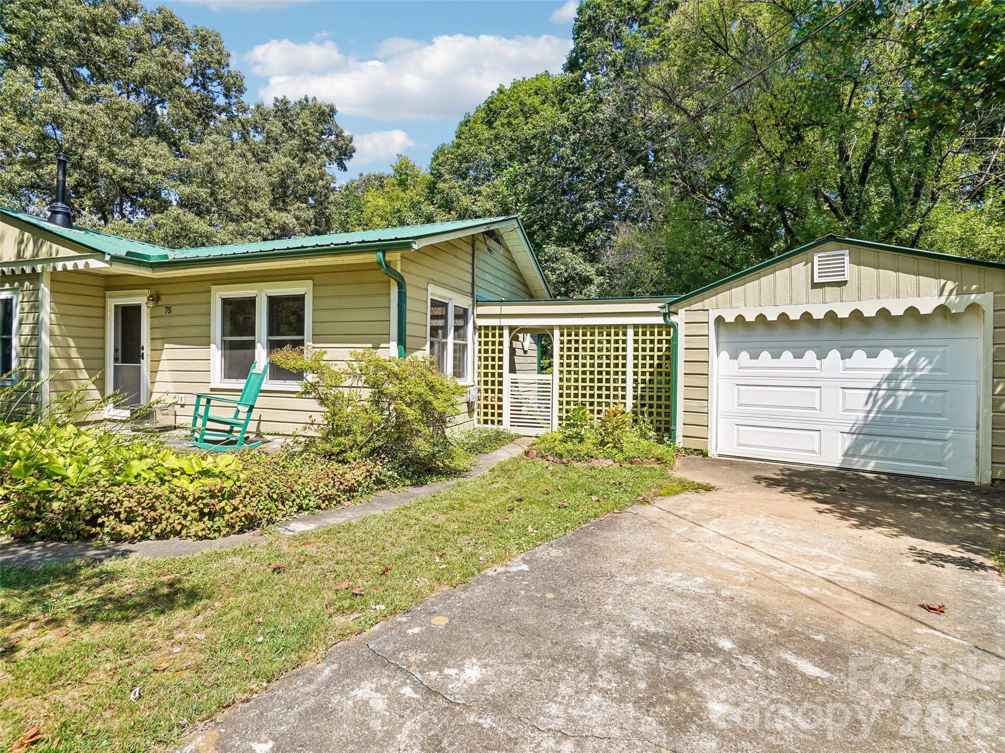 plenty of parking and a one car garage/studio space - 75 Cisco Road, Asheville