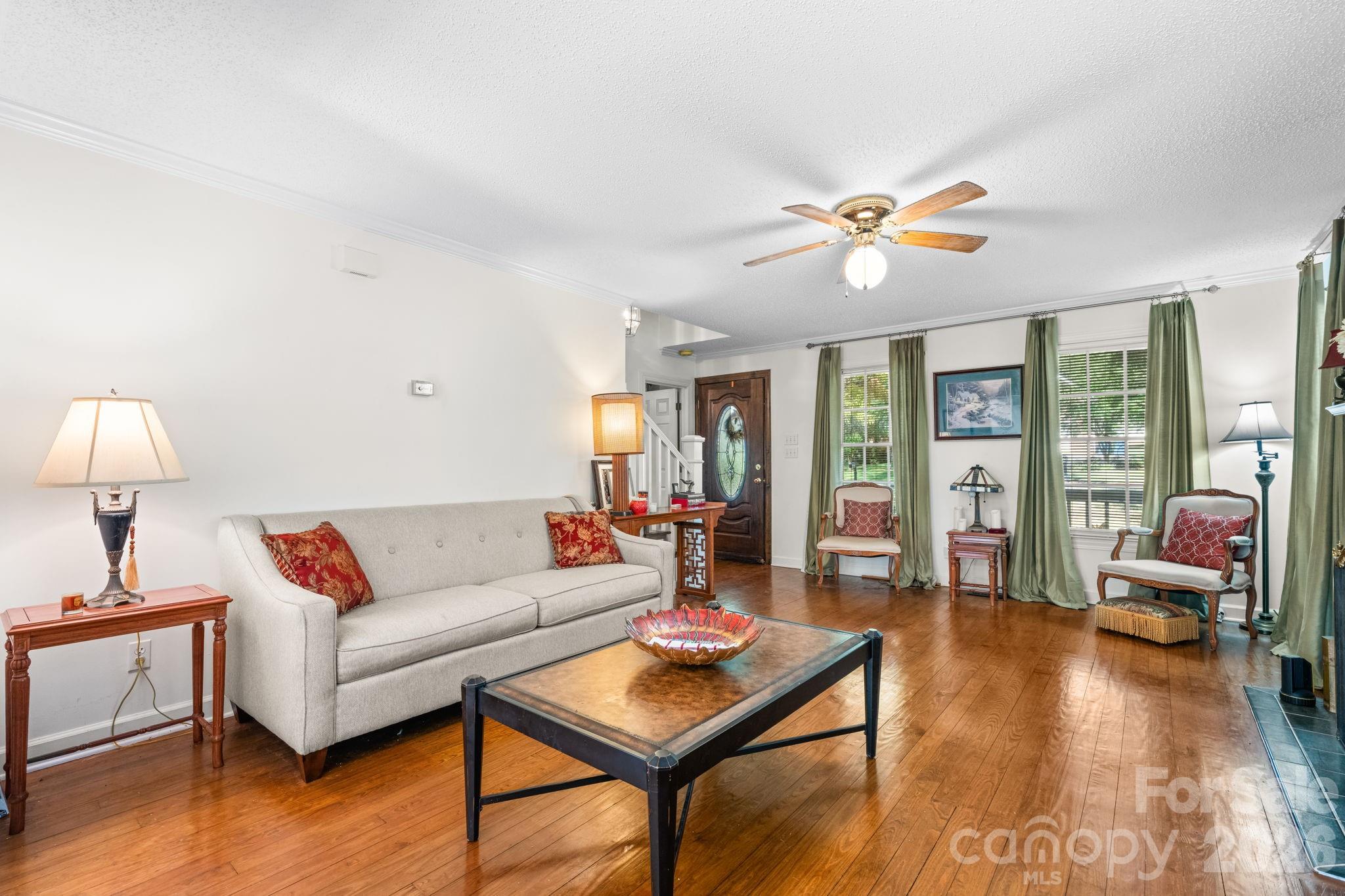 Single Family Residence at 2036 Picnic Drive, Newton, photo 6 of 45