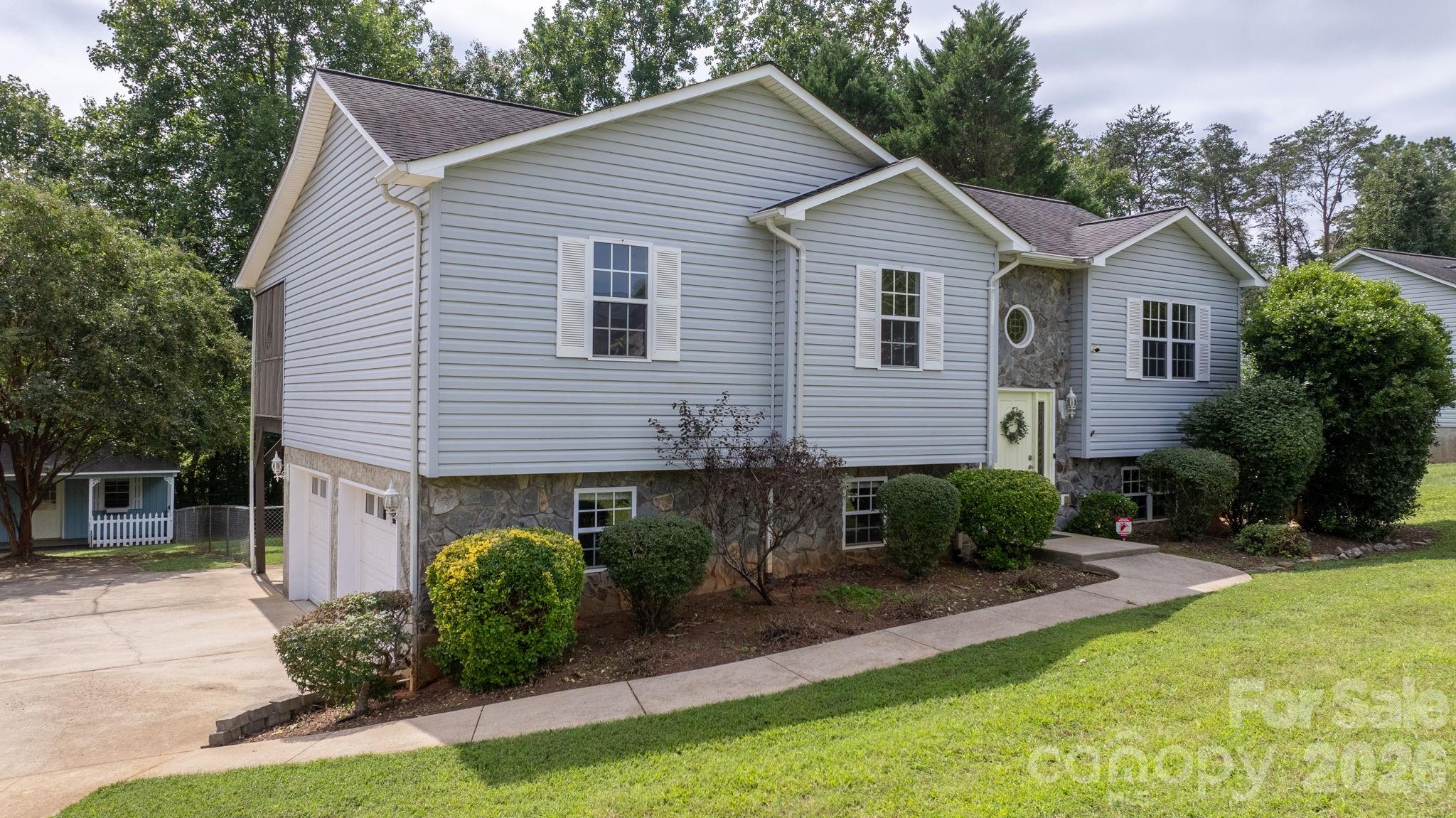 2103 Samanthas Wells Lane