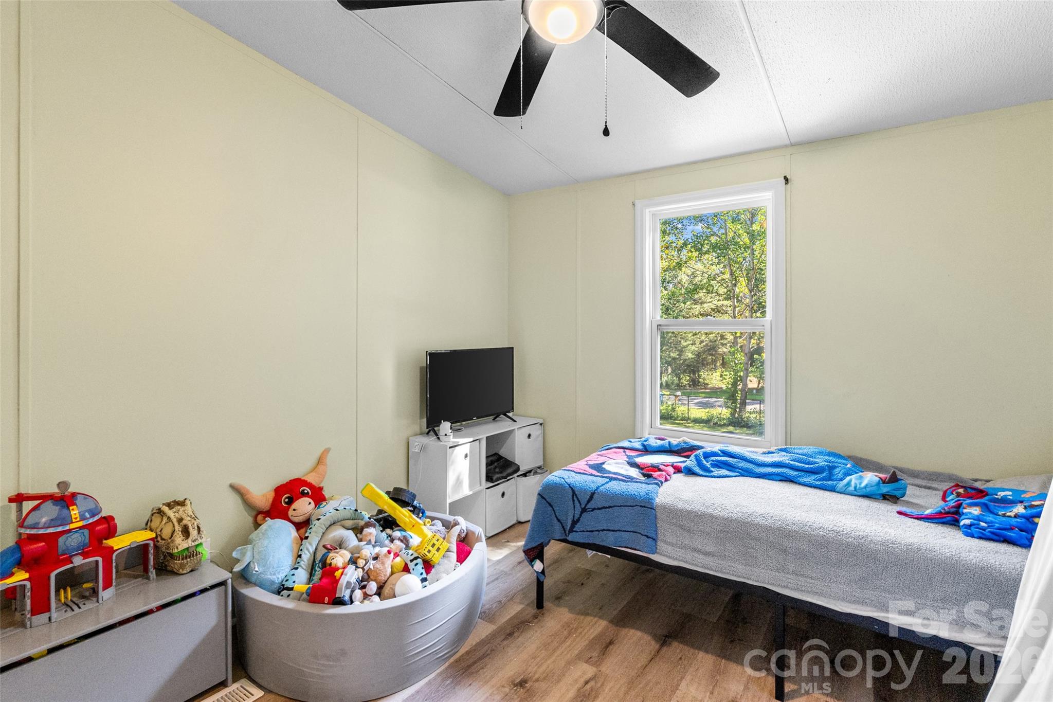 Single Family Residence at 4756 Sierra Drive, Maiden, photo 28 of 36