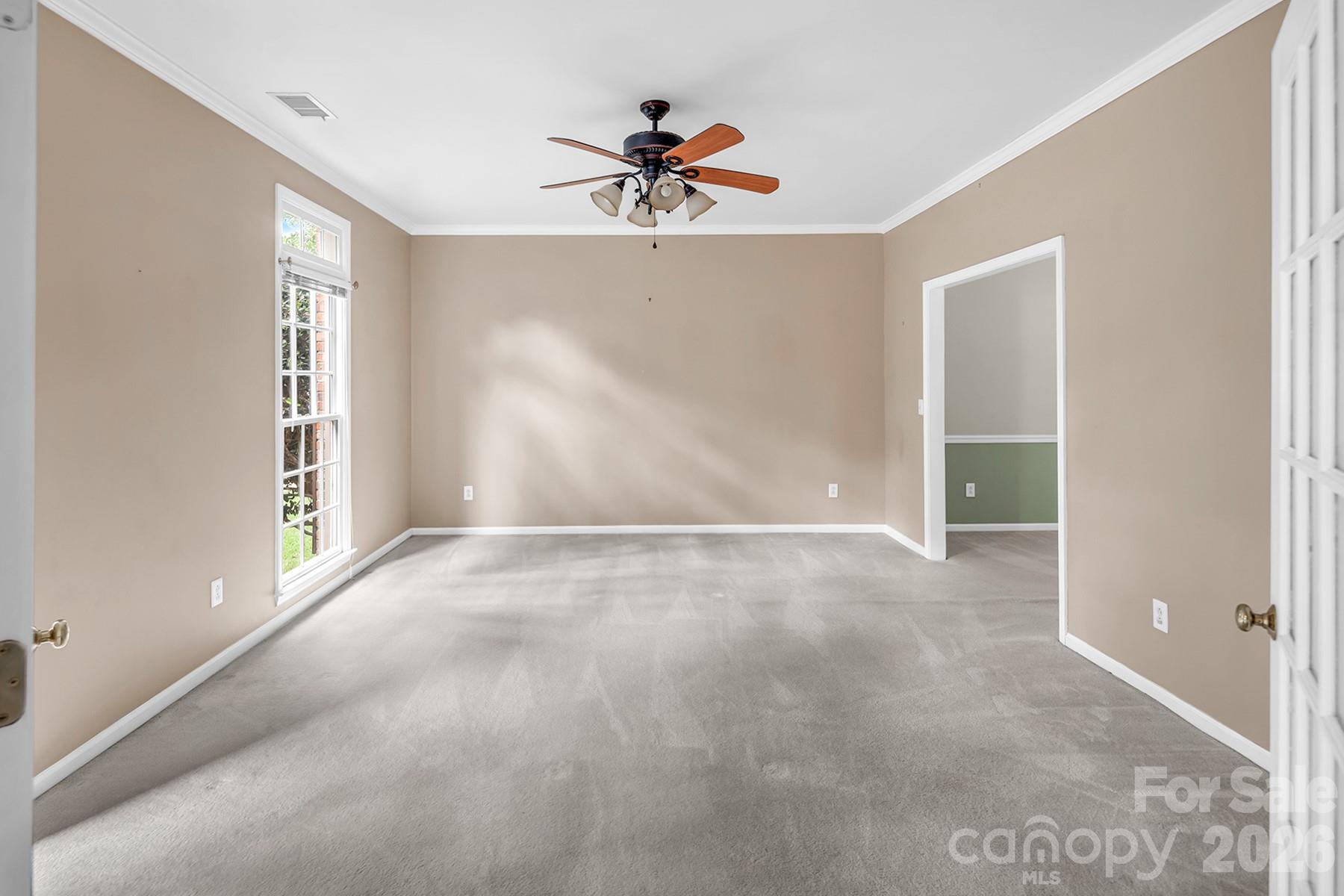 Single Family Residence at 5016 Hickory Lake Lane, Matthews, photo 7 of 48