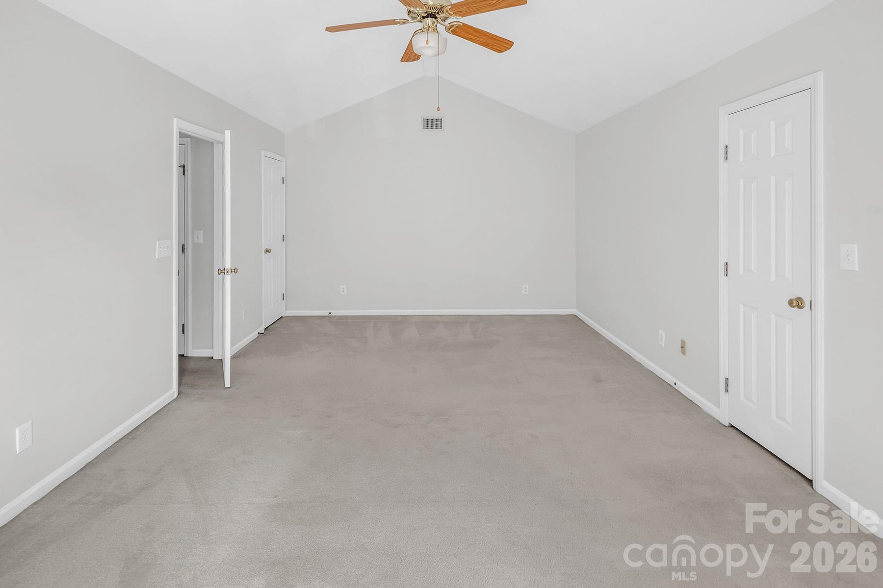 Single Family Residence at 5016 Hickory Lake Lane, Matthews, photo 33 of 48