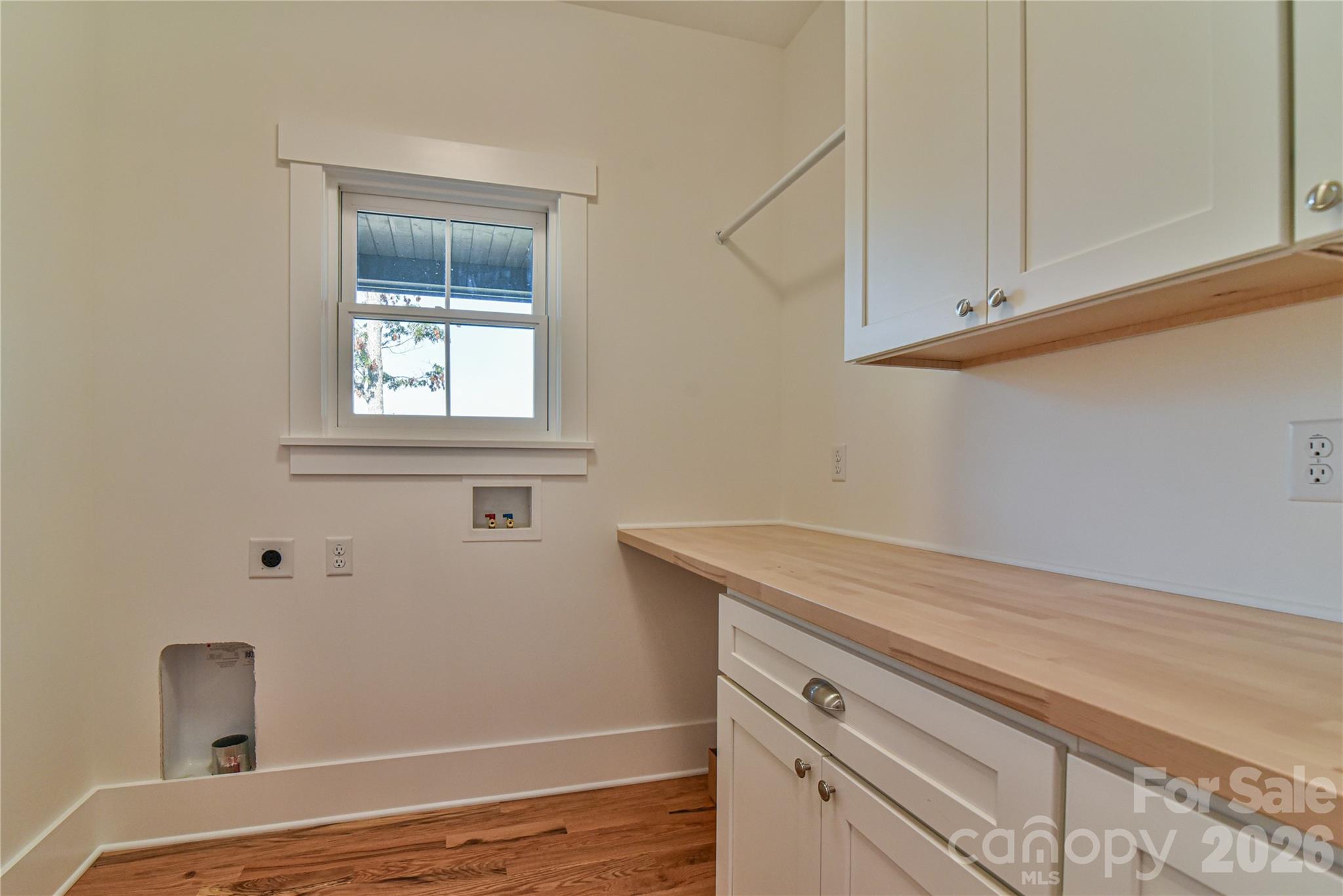 Laundry - 71 Crossings Circle, Fairview