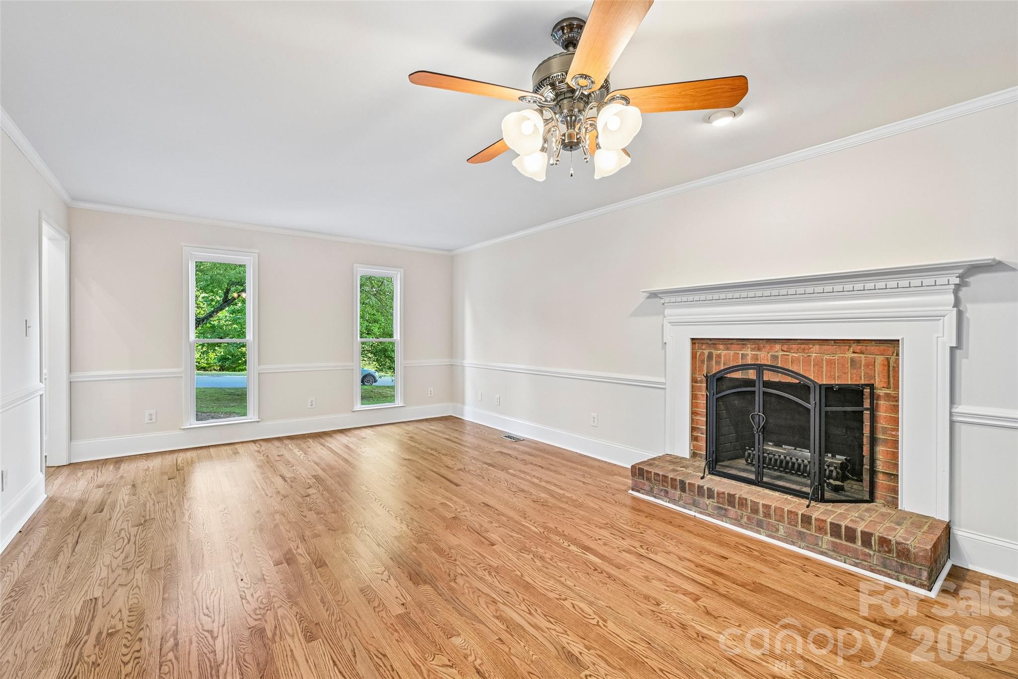 Single Family Residence at 122 W Tattersall Drive, Statesville, photo 8 of 41