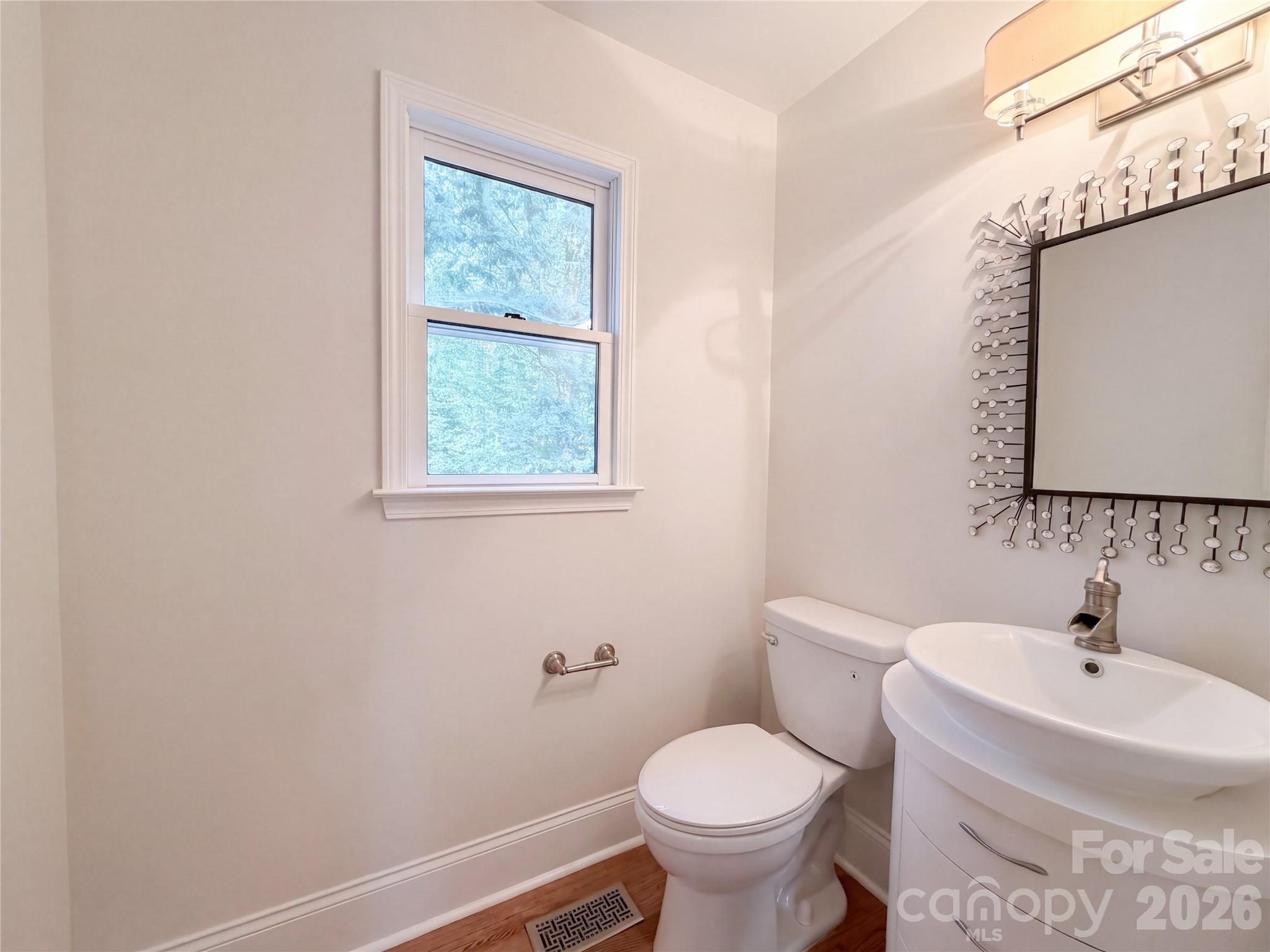 Single Family Residence at 122 W Tattersall Drive, Statesville, photo 13 of 41