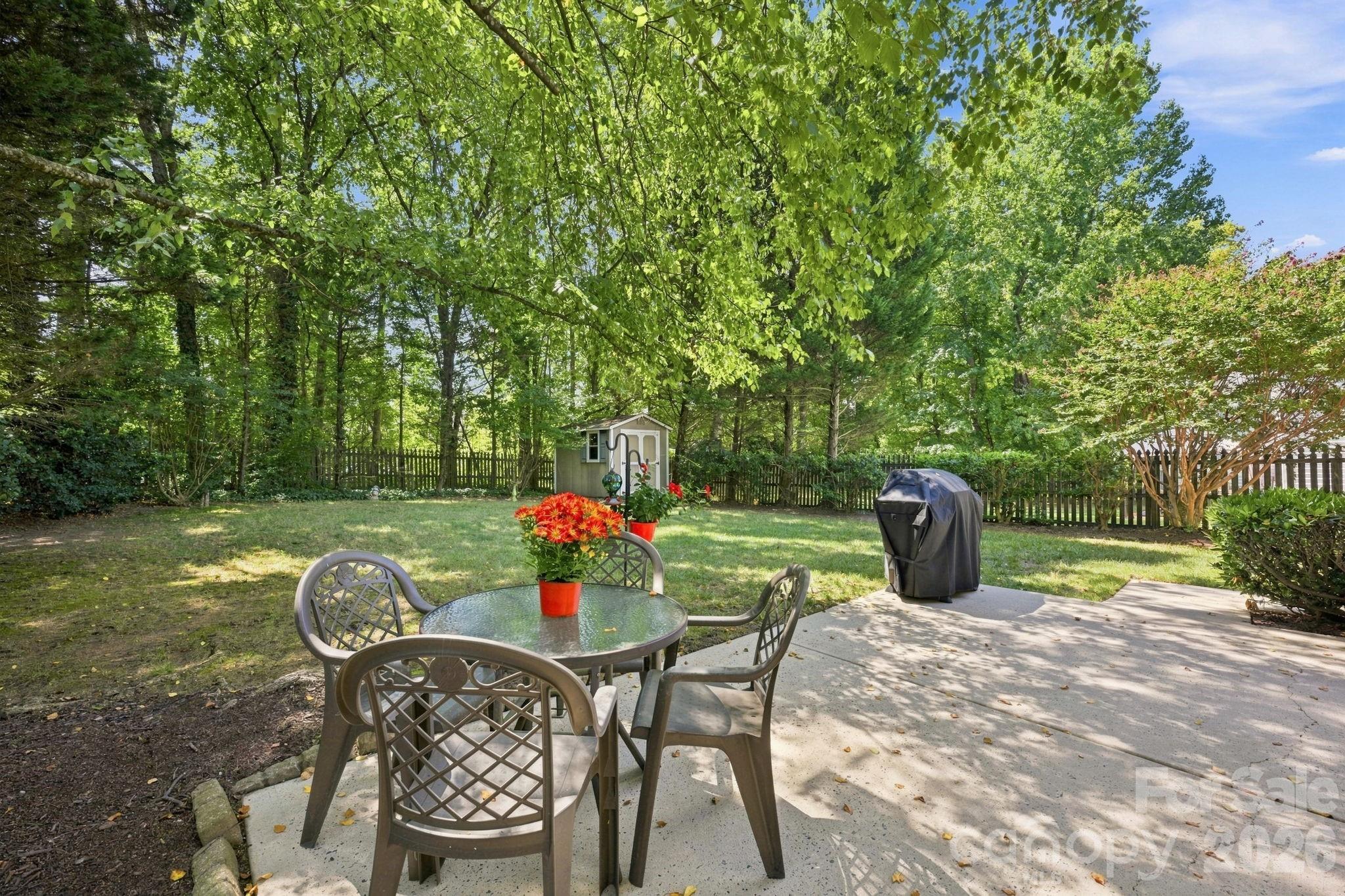 Private back yard - 10018 Glencrest Drive, Huntersville