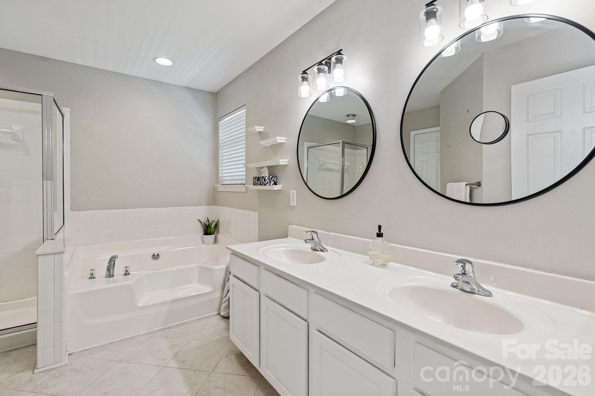 Single Family Residence at 7702 Antique Circle, Waxhaw, photo 26 of 32