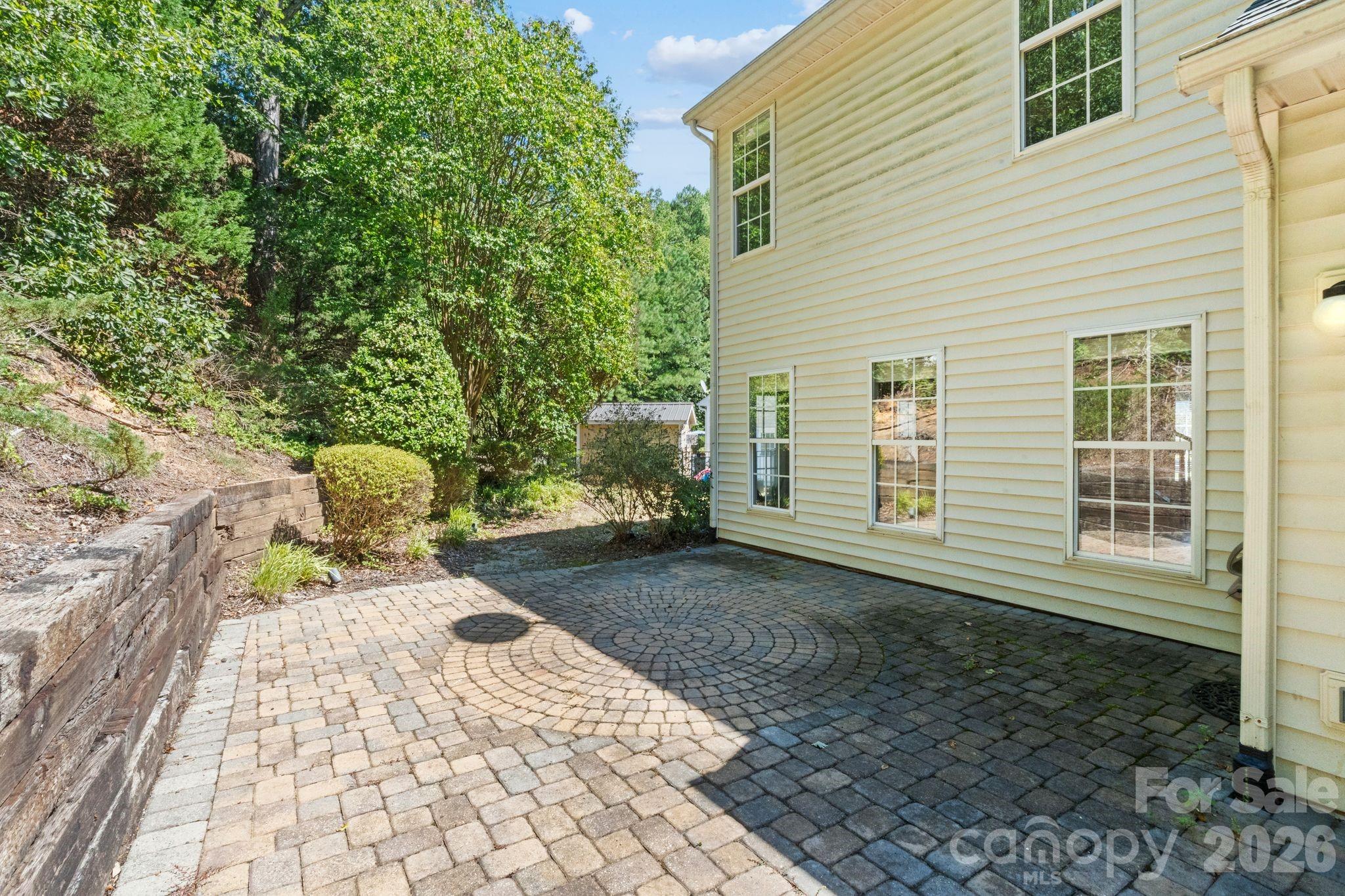 Single Family Residence at 7702 Antique Circle, Waxhaw, photo 29 of 32