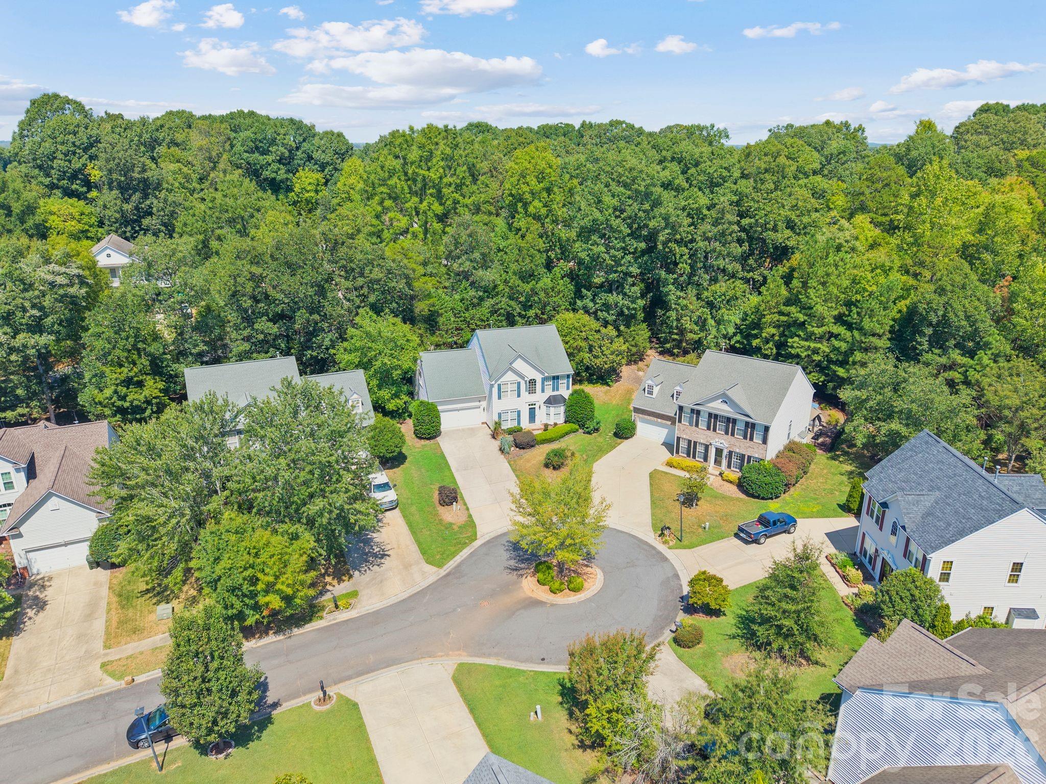 Single Family Residence at 7702 Antique Circle, Waxhaw, photo 31 of 32