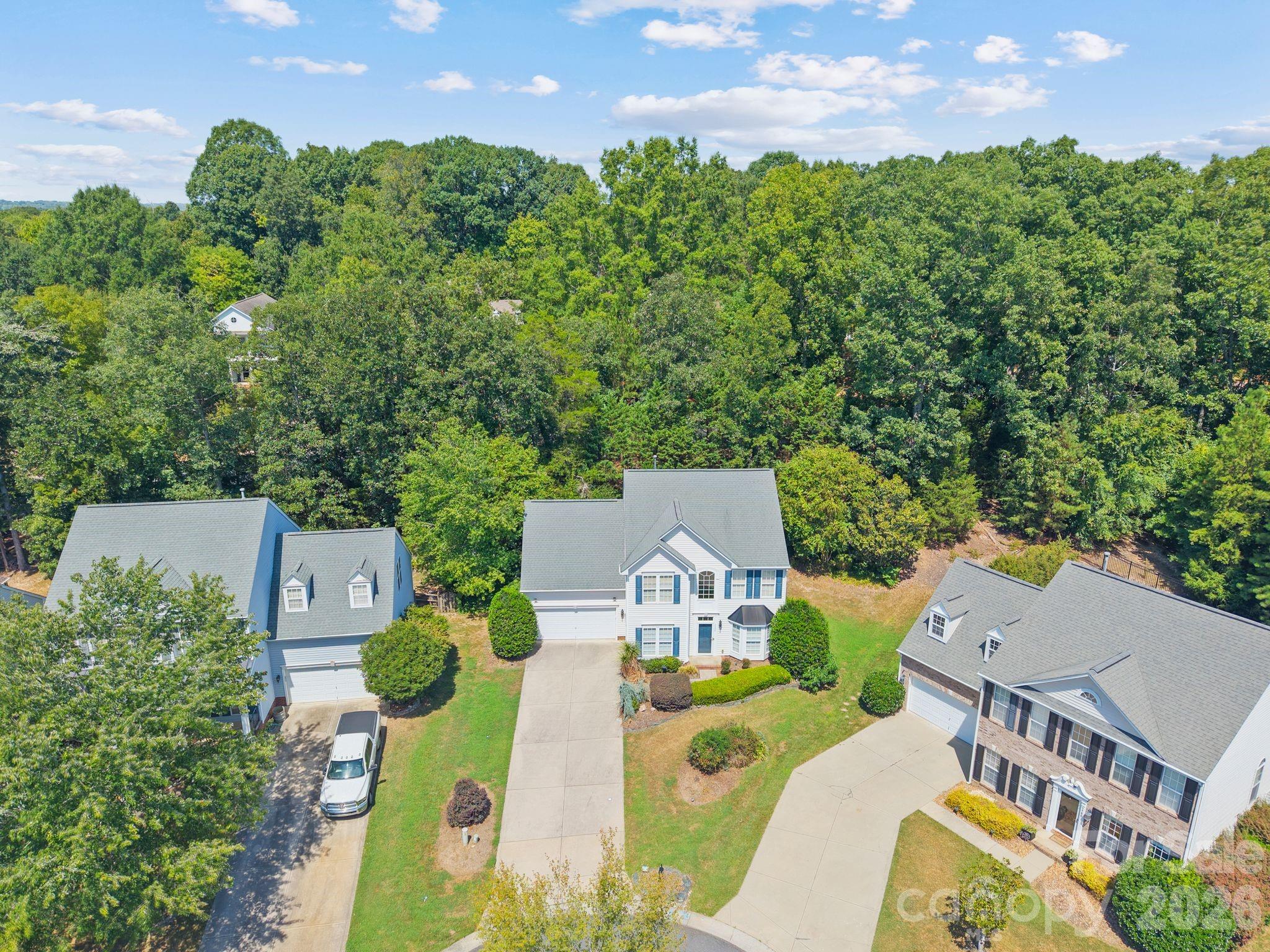 Single Family Residence at 7702 Antique Circle, Waxhaw, photo 22 of 32