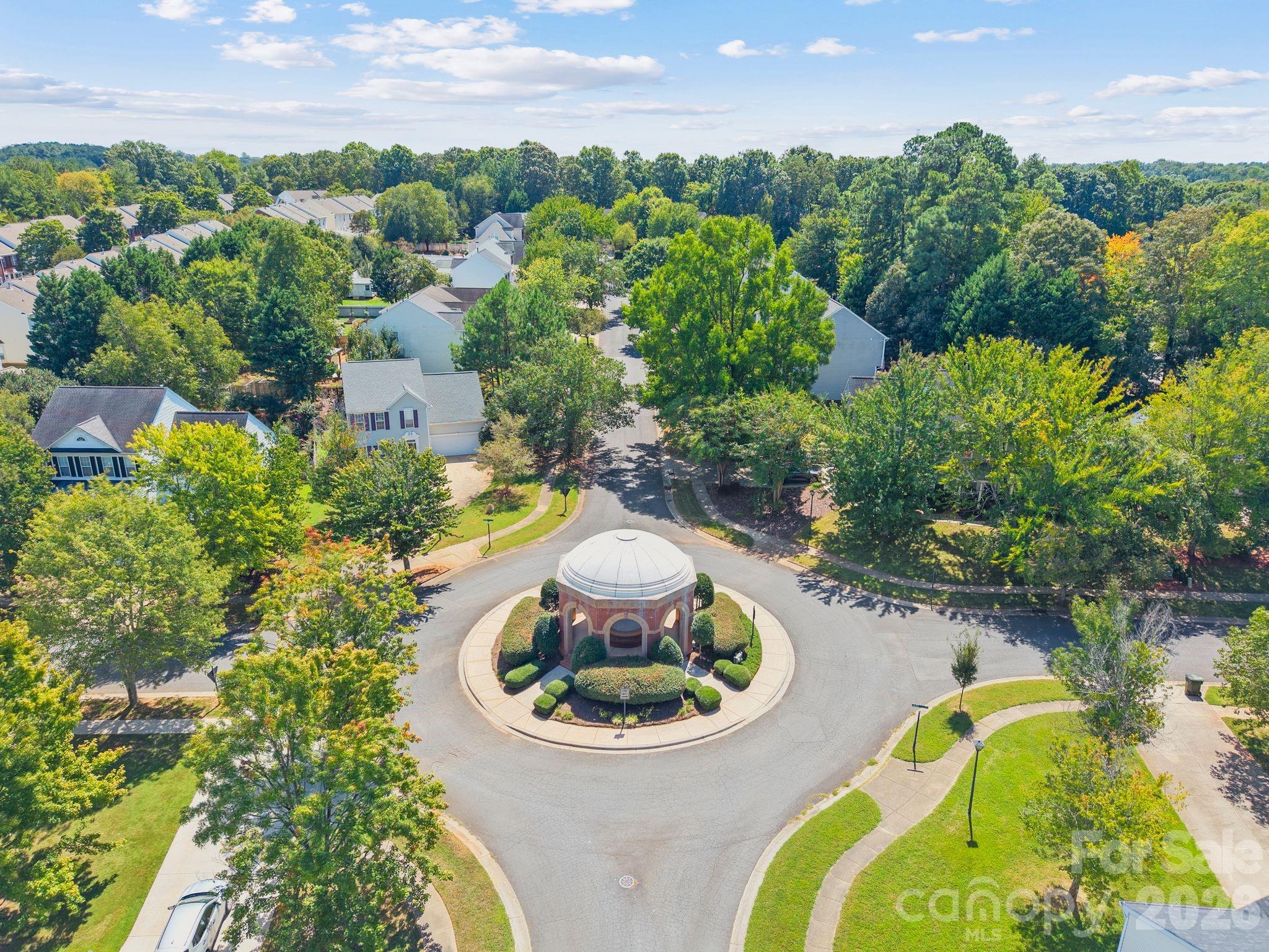 Single Family Residence at 7702 Antique Circle, Waxhaw, photo 23 of 32