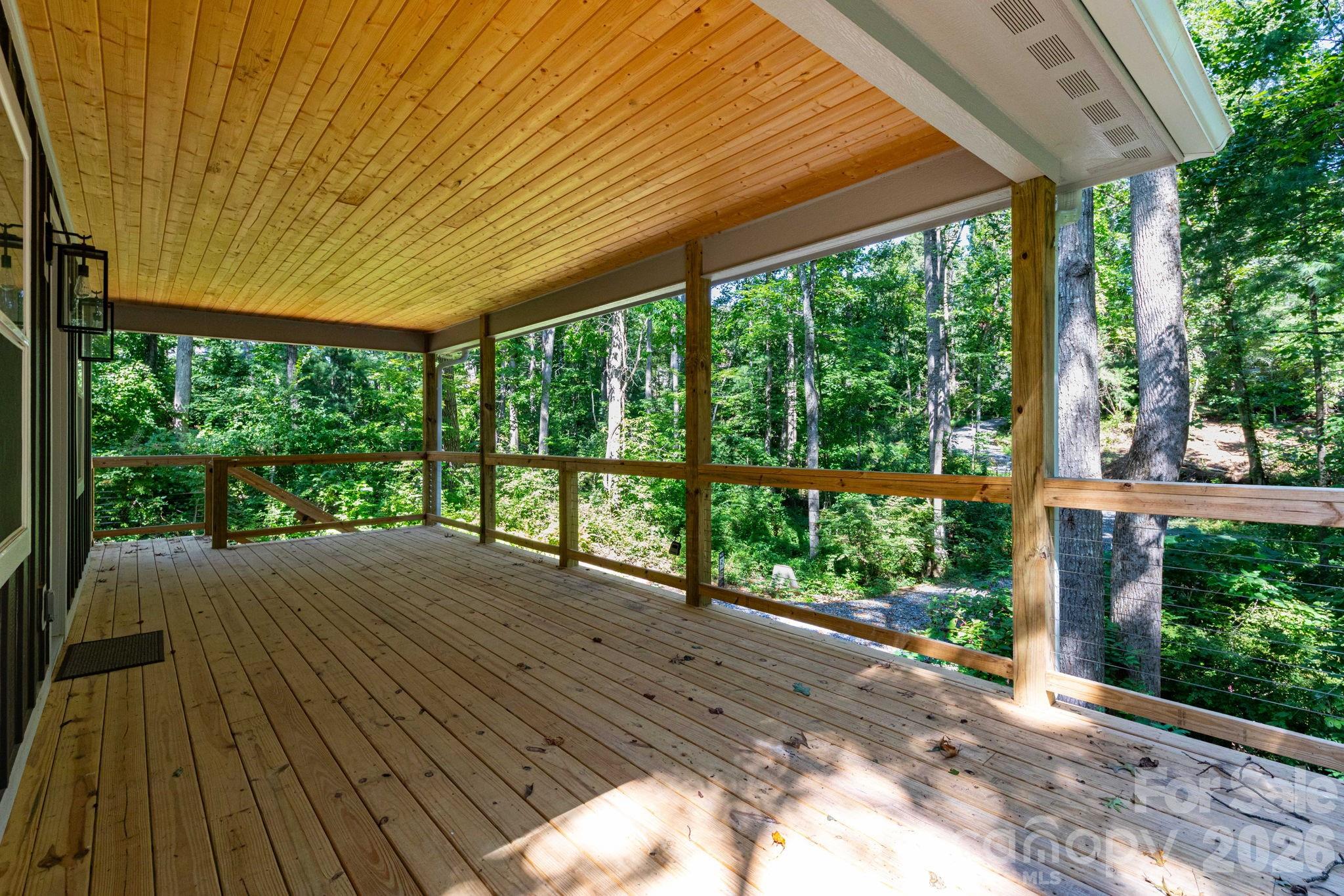 Single Family Residence at 137 E Arbutus Trail, Hendersonville, photo 22 of 27