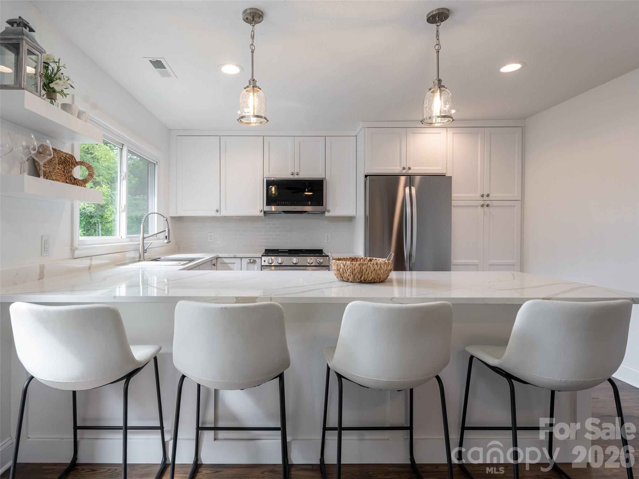 Single Family Residence at 21 W Chapel Road, Asheville, photo 14 of 46
