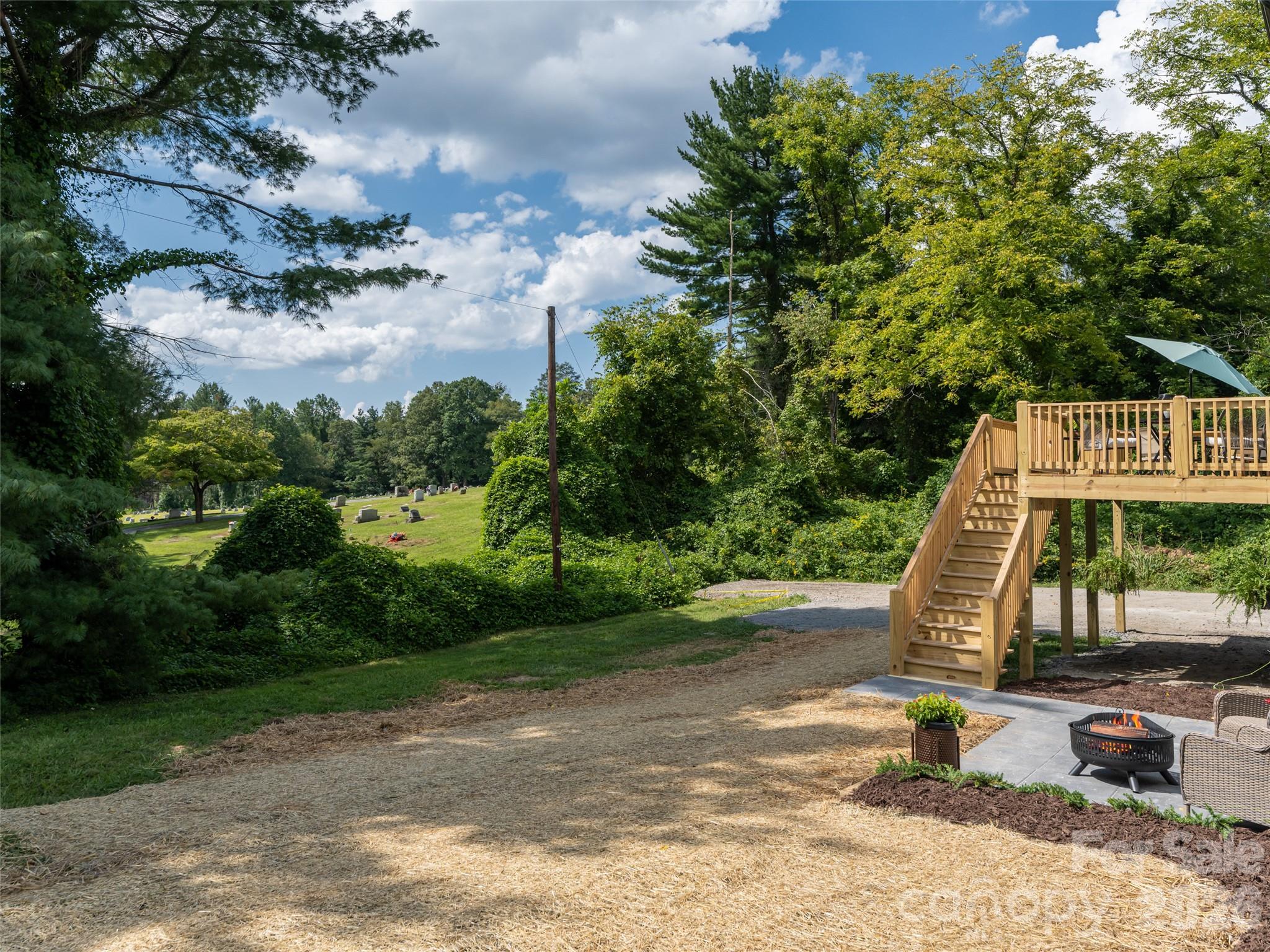 Single Family Residence at 21 W Chapel Road, Asheville, photo 39 of 46