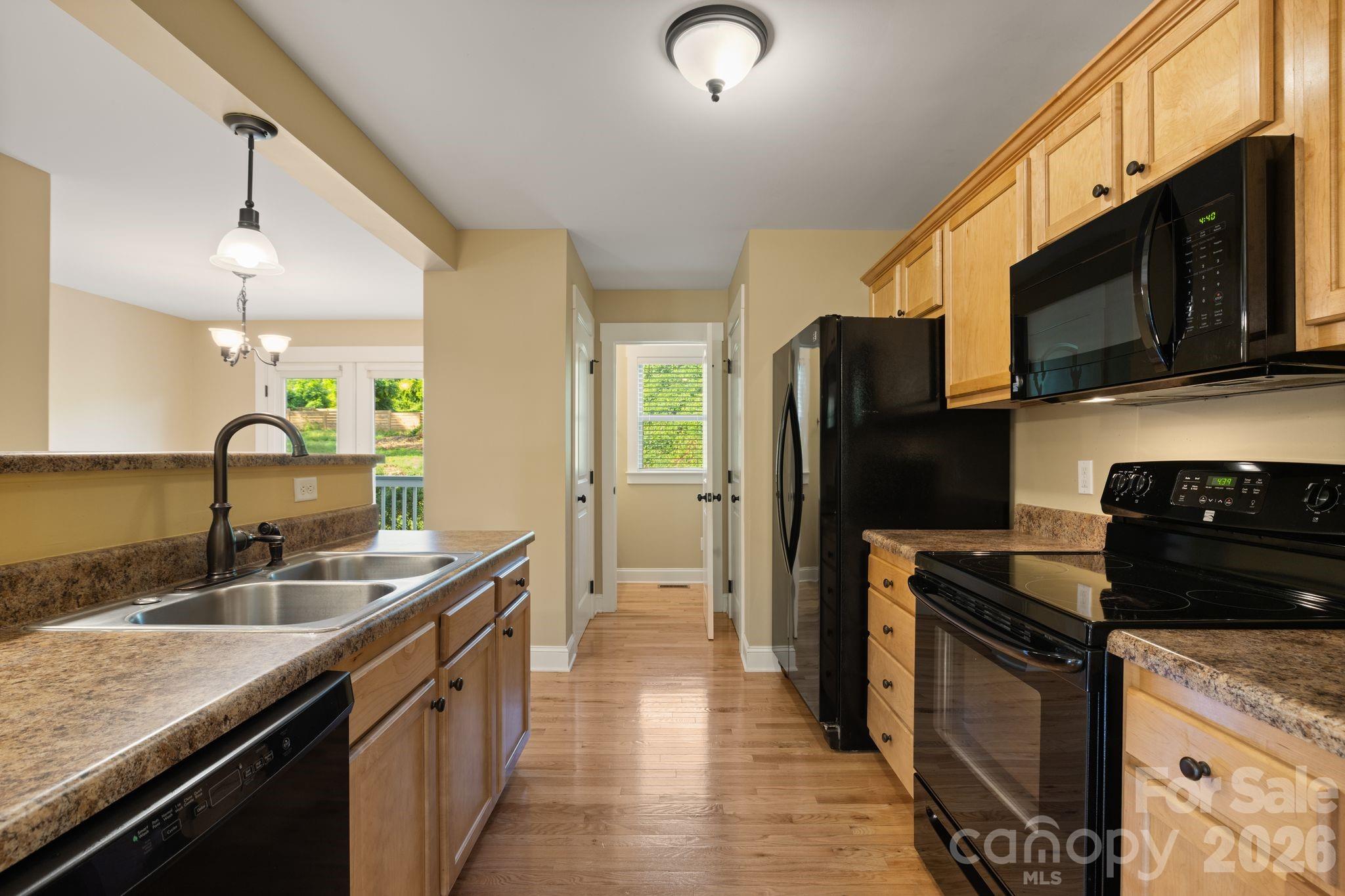 walkthrough kitchen - 8 Cottage Cove Lane, Asheville