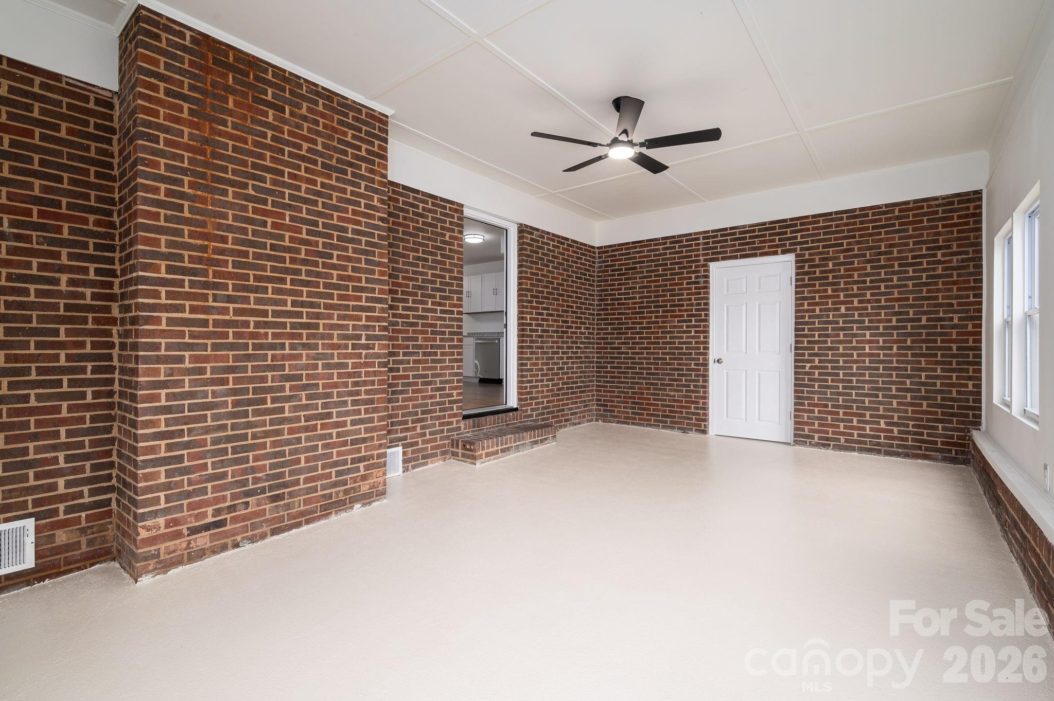 Single Family Residence at 1081 Redleaf Trail, Lincolnton, photo 4 of 38