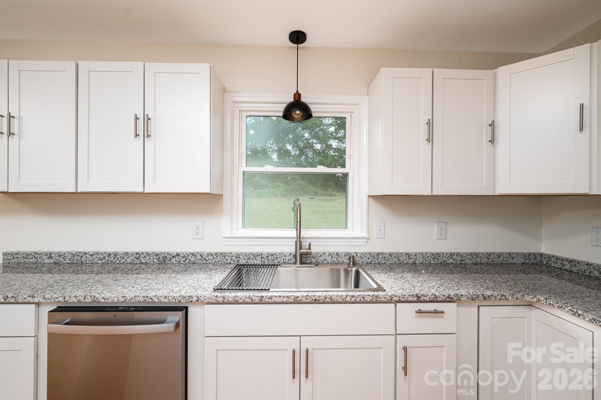 Single Family Residence at 1081 Redleaf Trail, Lincolnton, photo 6 of 38