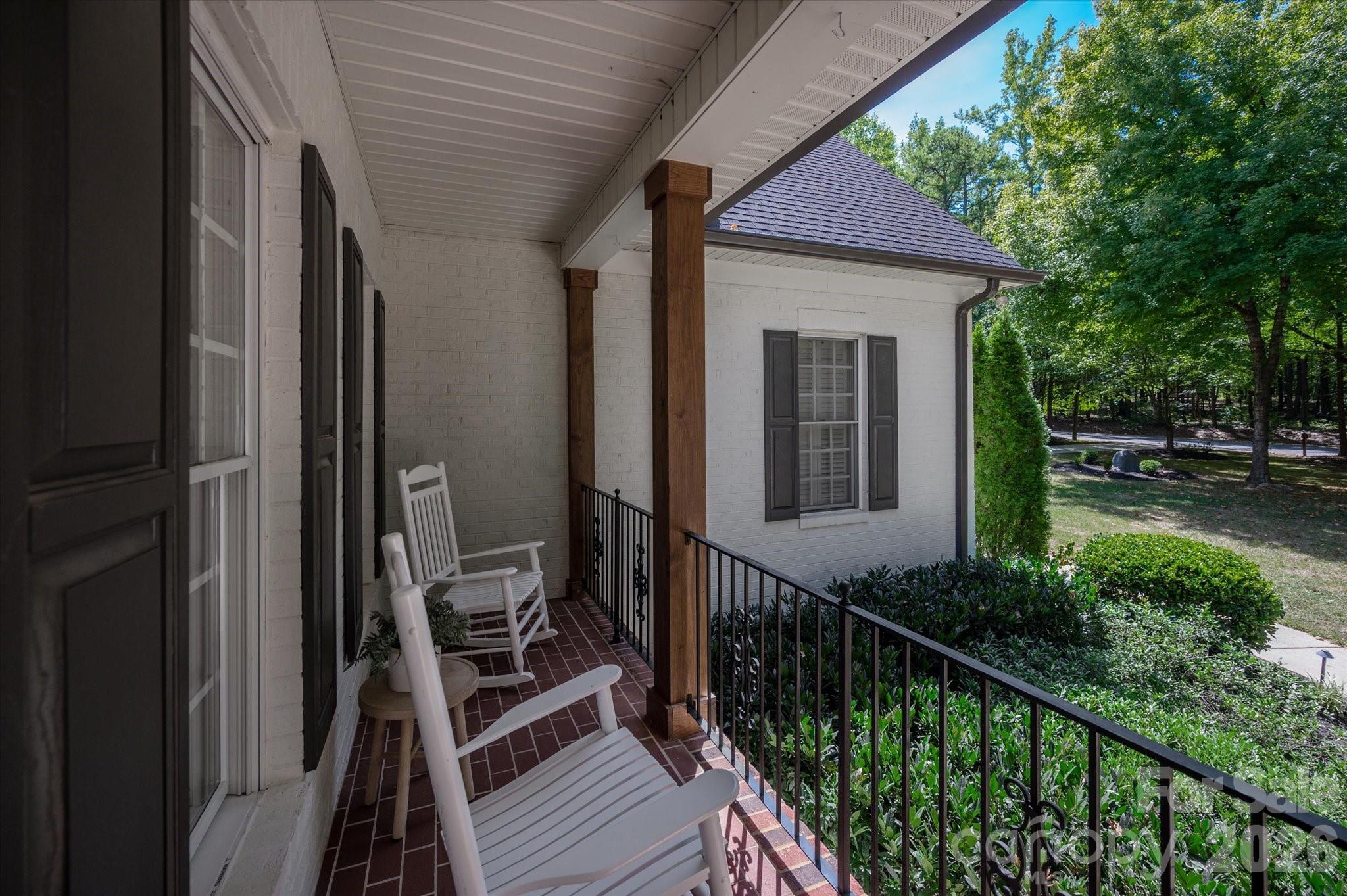 Single Family Residence at 611 Pacer Lane, Waxhaw, photo 4 of 48