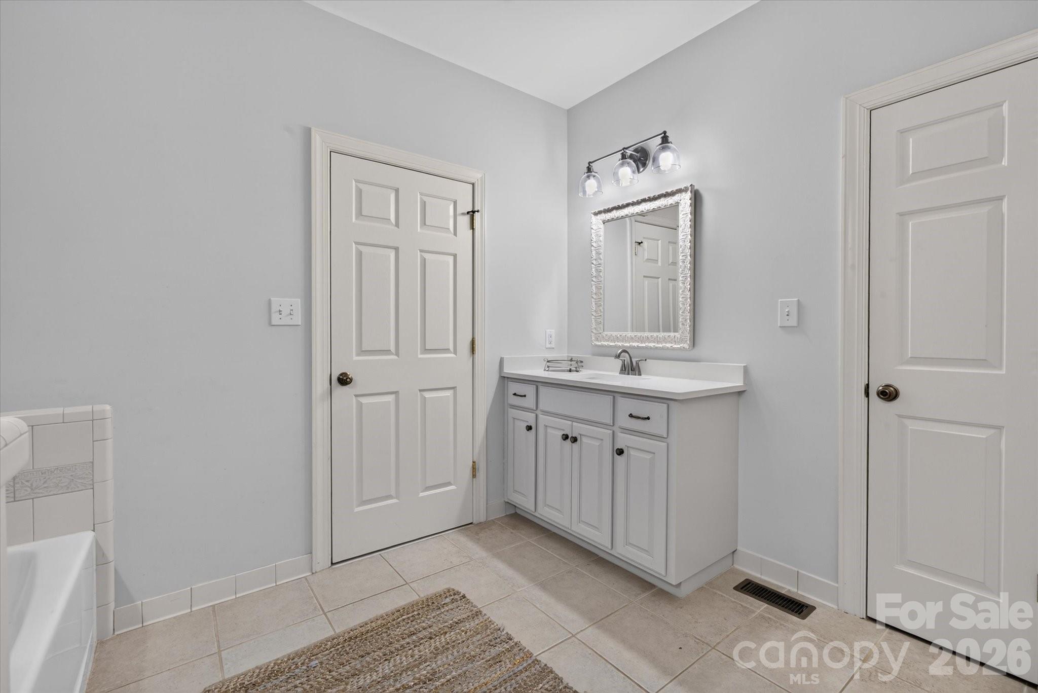 Single Family Residence at 611 Pacer Lane, Waxhaw, photo 32 of 48