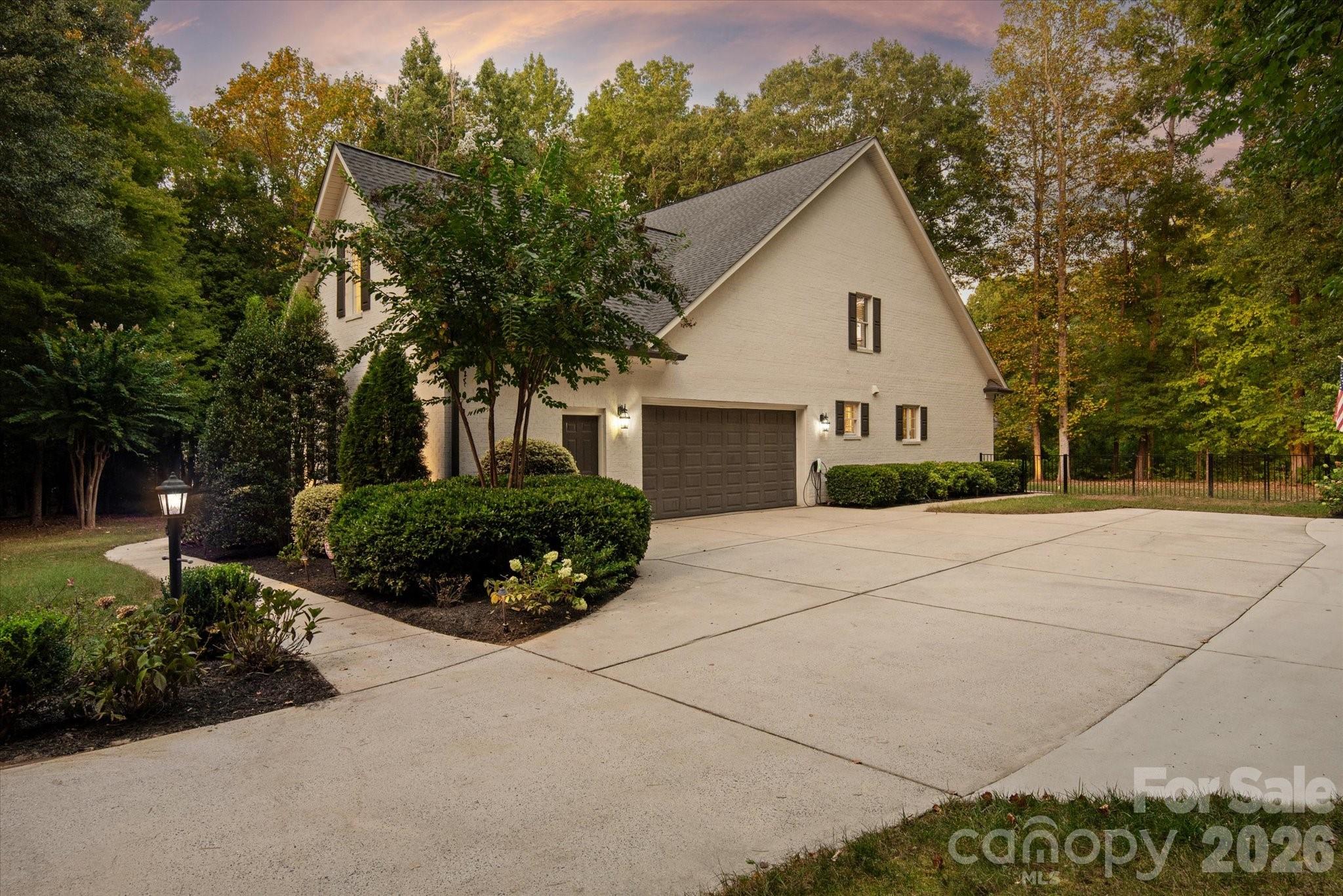 Single Family Residence at 611 Pacer Lane, Waxhaw, photo 40 of 48