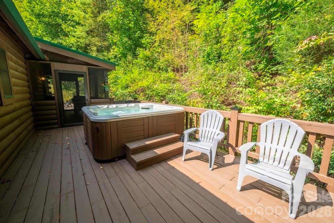 Sink into the relaxing sounds of Pisgah Forest - 174 Nix Creek Road, Canton