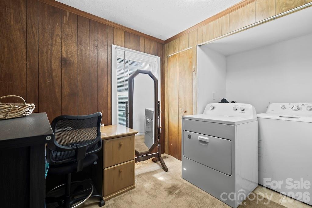 Bedroom 2 with Laundry closet - 6287 Barclay Lane, Clover