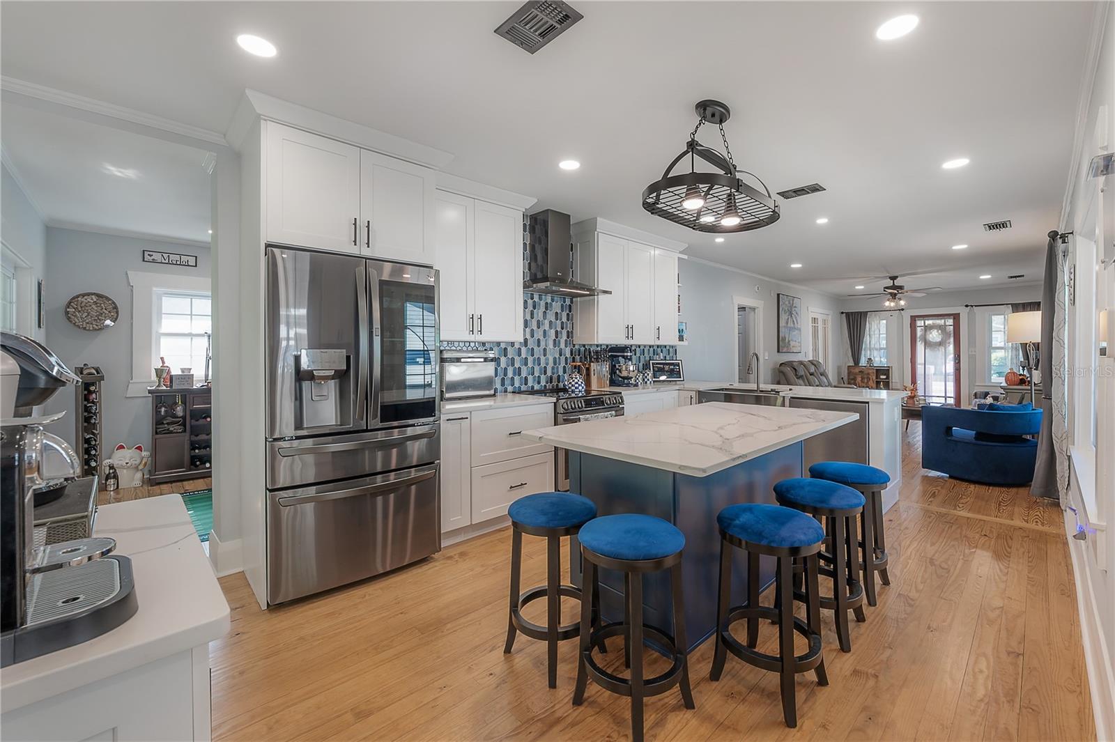 Single Family Residence at 203 W FRIERSON AVE, TAMPA, photo 16 of 75