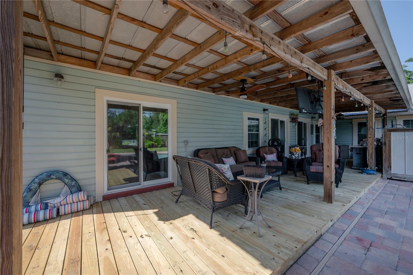 Single Family Residence at 203 W FRIERSON AVE, TAMPA, photo 47 of 75