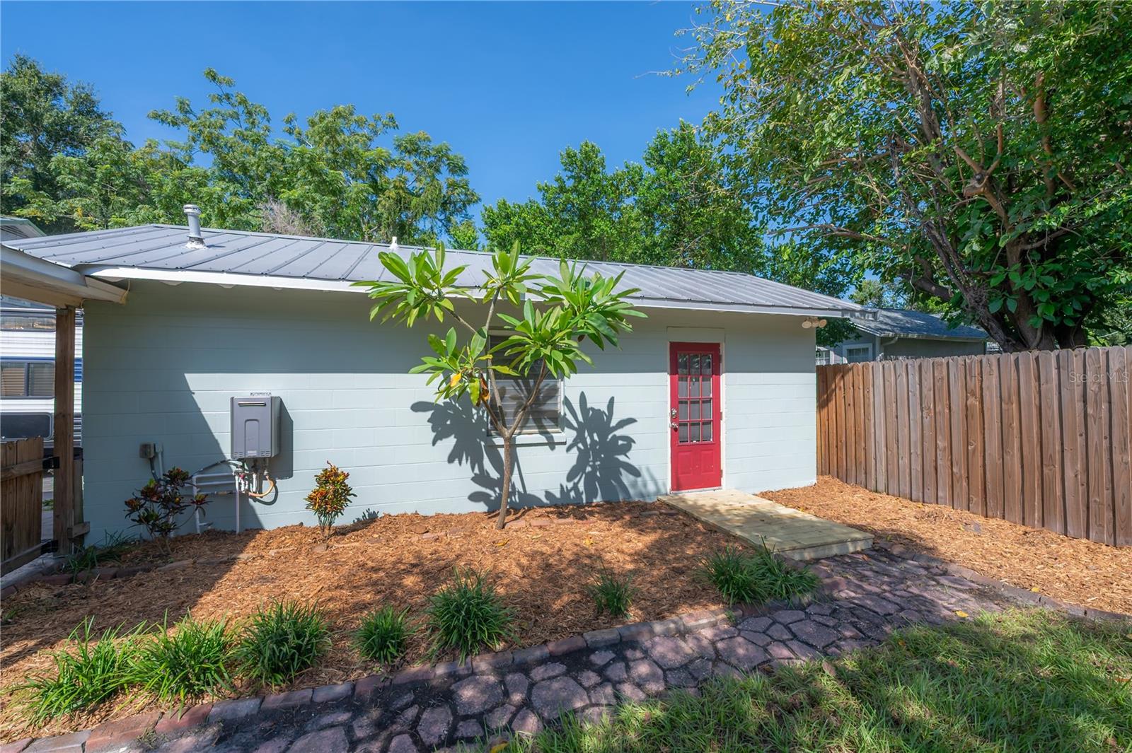 ADU - 203 W FRIERSON AVE, TAMPA