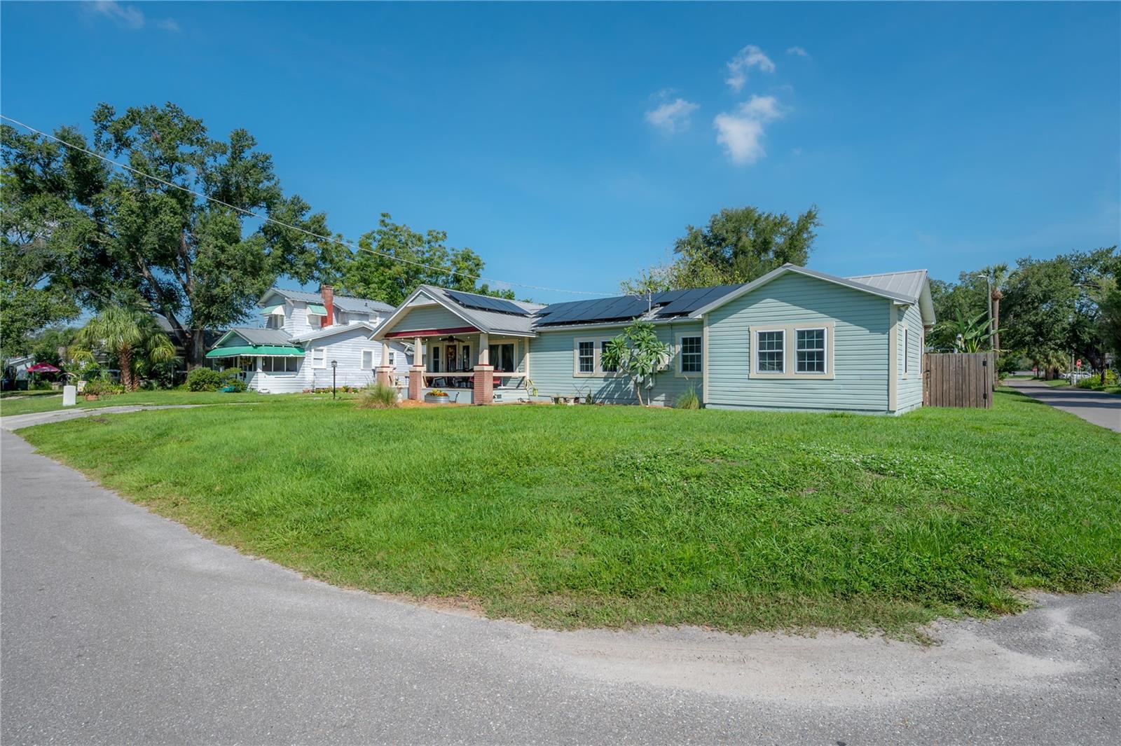 Single Family Residence at 203 W FRIERSON AVE, TAMPA, photo 65 of 75