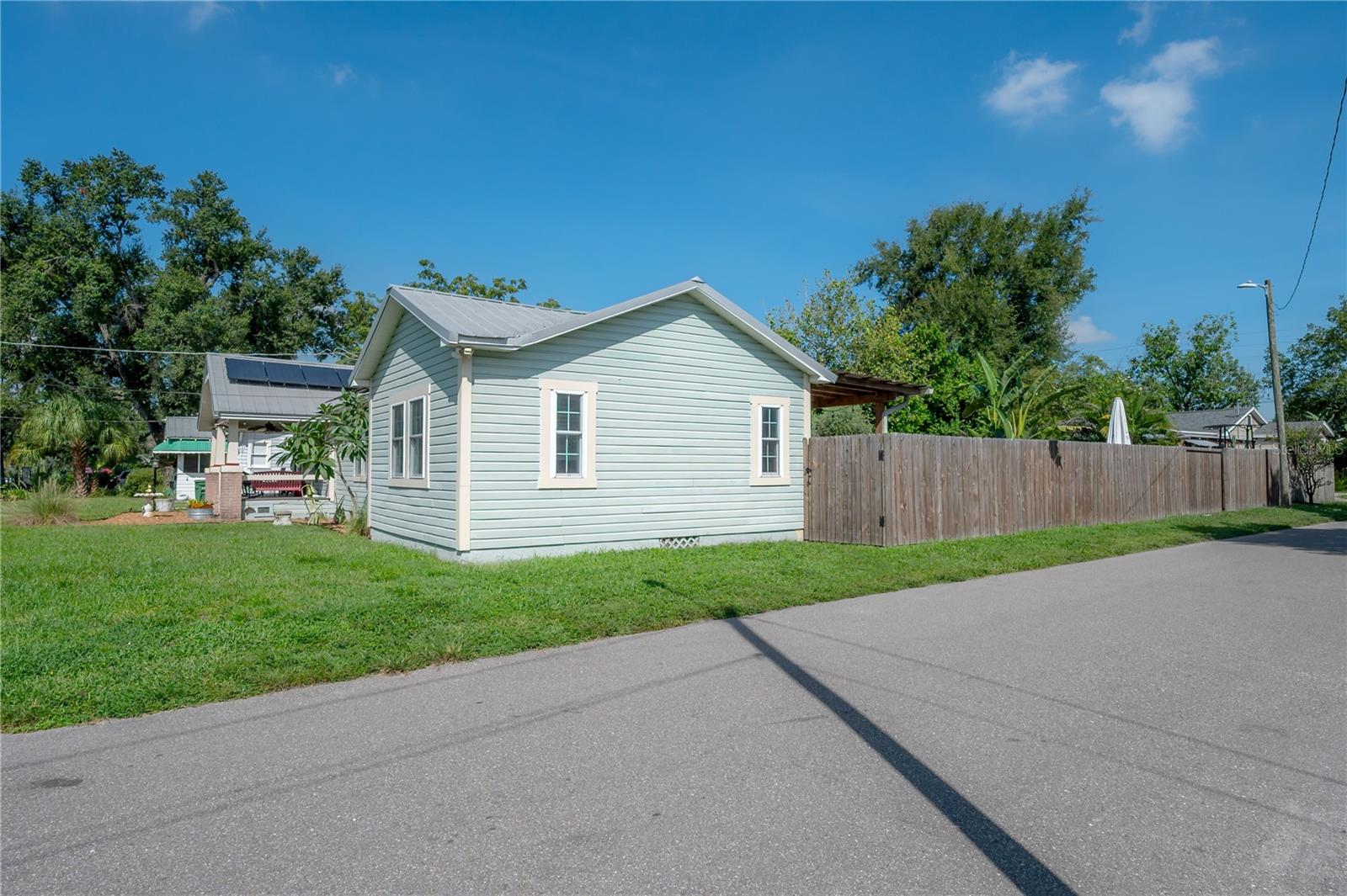 Single Family Residence at 203 W FRIERSON AVE, TAMPA, photo 66 of 75
