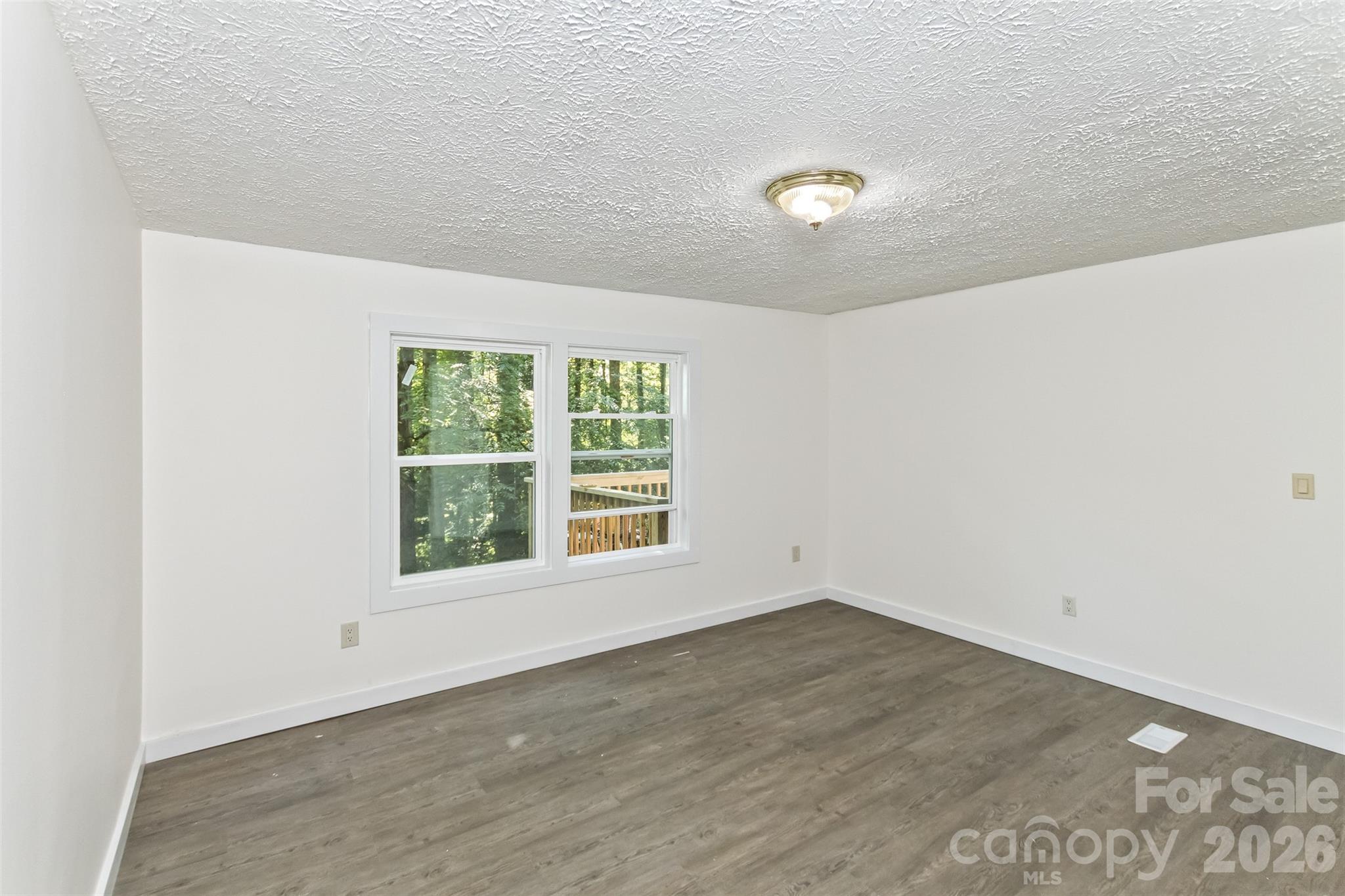 Spacious and airy Primary Bedroom - 13 Cattail Drive, Sylva