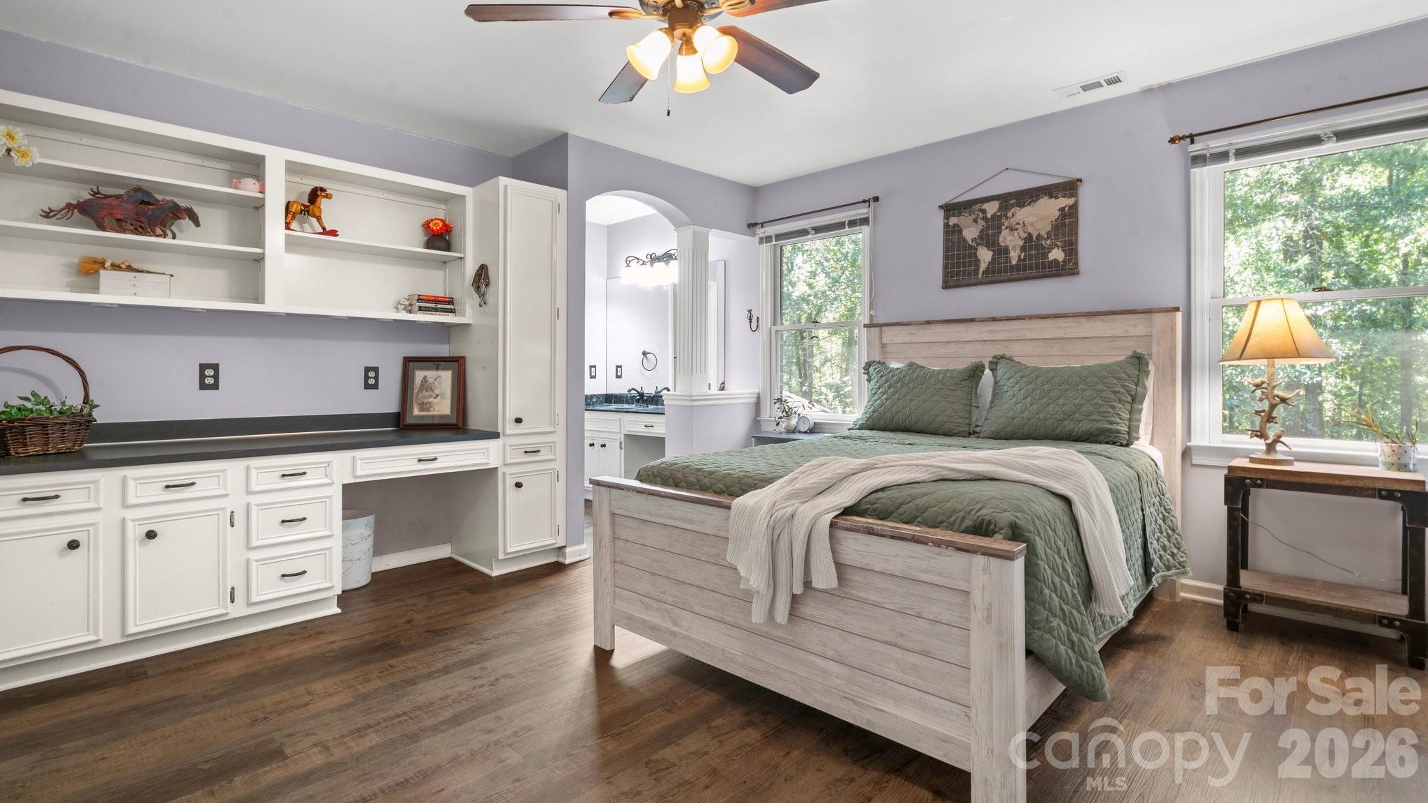 bedroom two note builtins - 1517 Helms Short Cut Road, Monroe