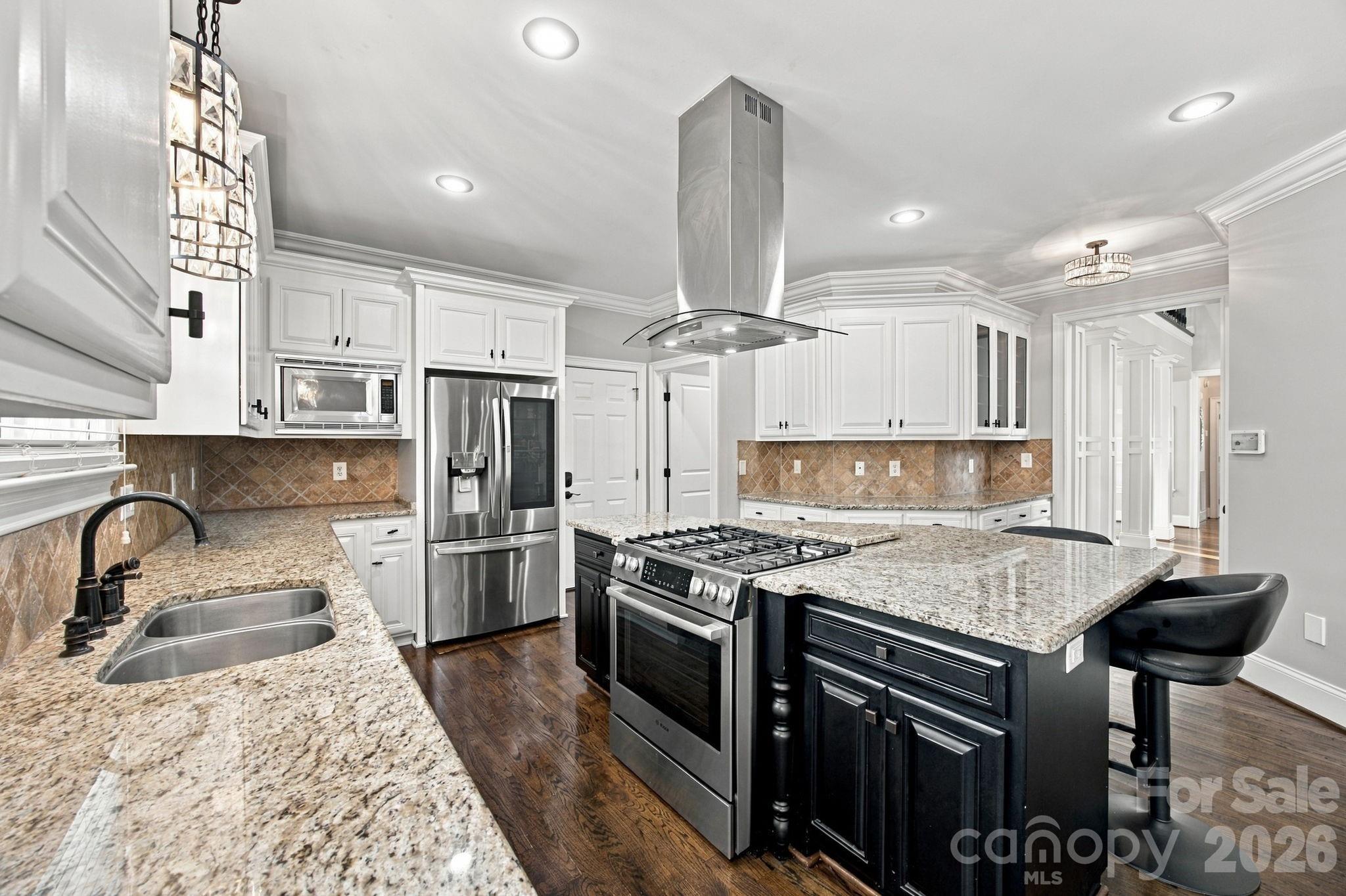 Single Family Residence at 6671 Fox Ridge Circle, Davidson, photo 22 of 48
