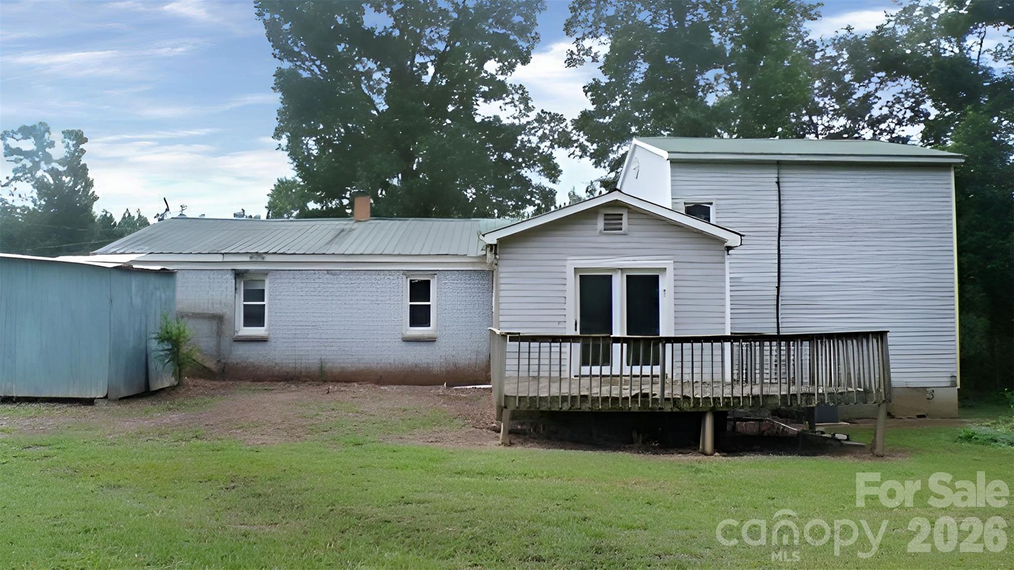 Single Family Residence at 32891 Nc 49 Highway, New London, photo 5 of 33