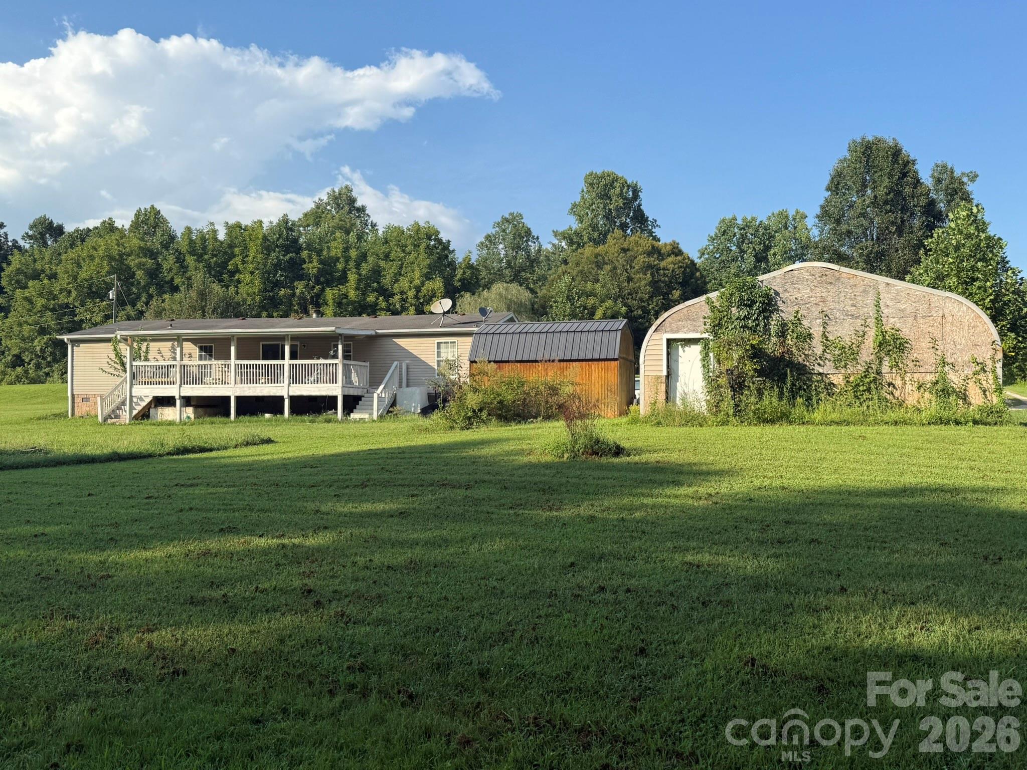 Single Family Residence at 907 Epley Drive, Marion, photo 2 of 47