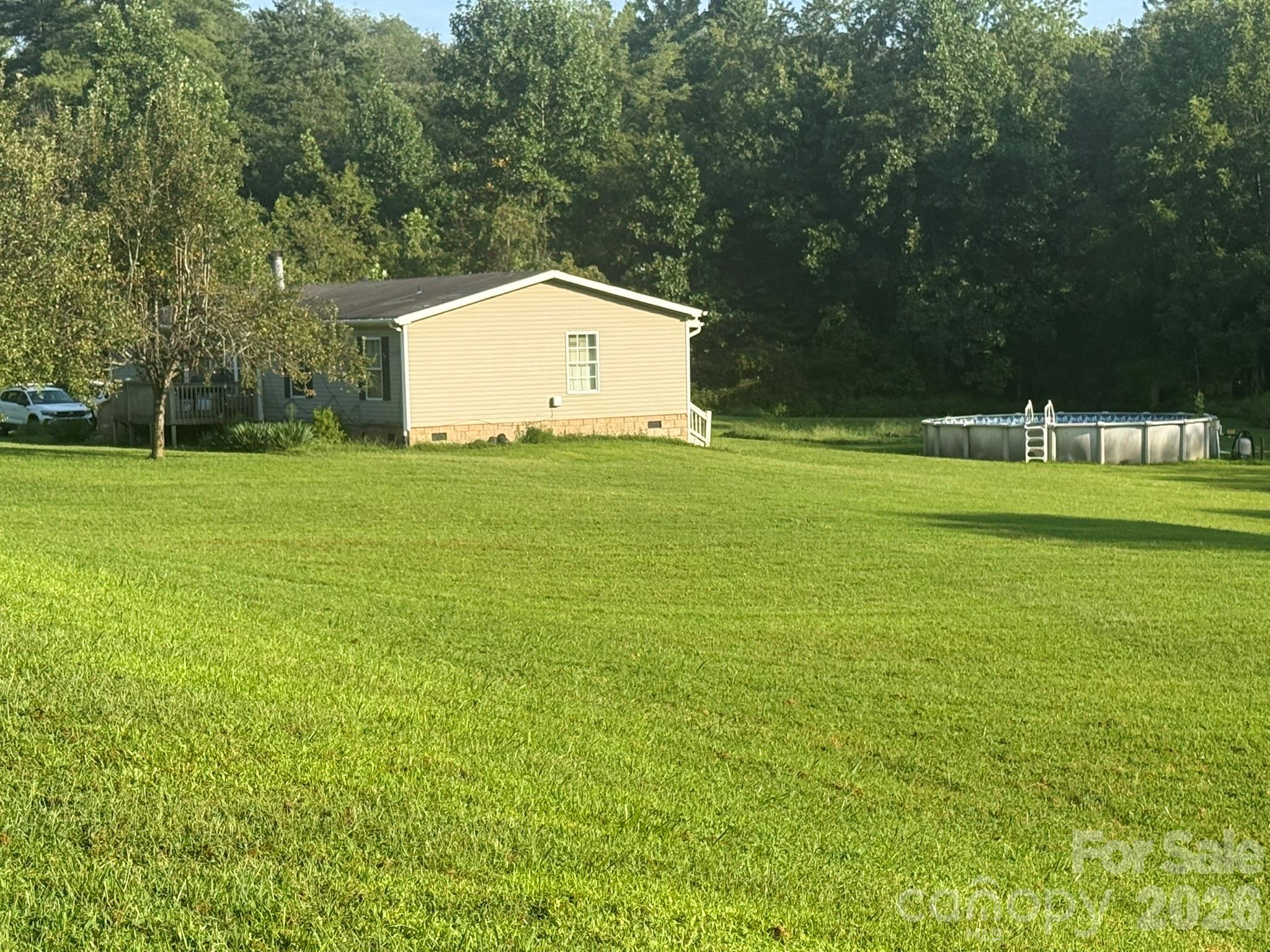 Single Family Residence at 907 Epley Drive, Marion, photo 3 of 47