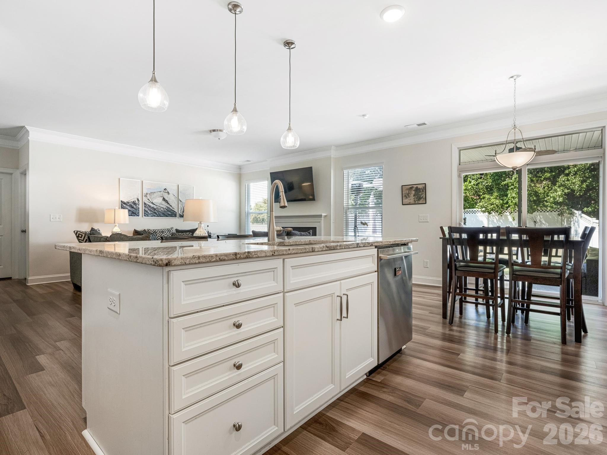Kitchen - 6008 Hampstead Pond Lane, Matthews