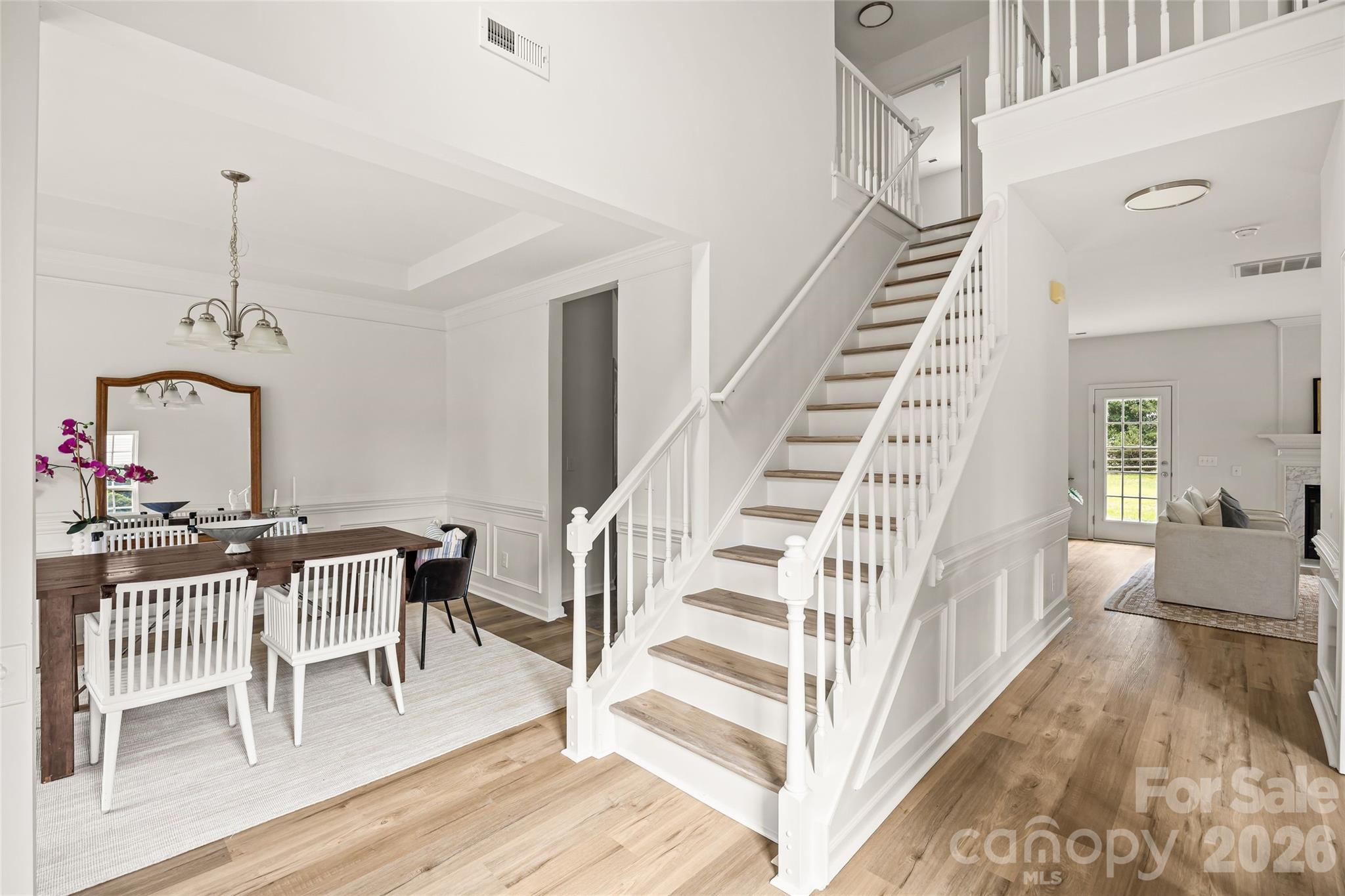 Single Family Residence at 6106 Greengate Lane, Waxhaw, photo 3 of 36