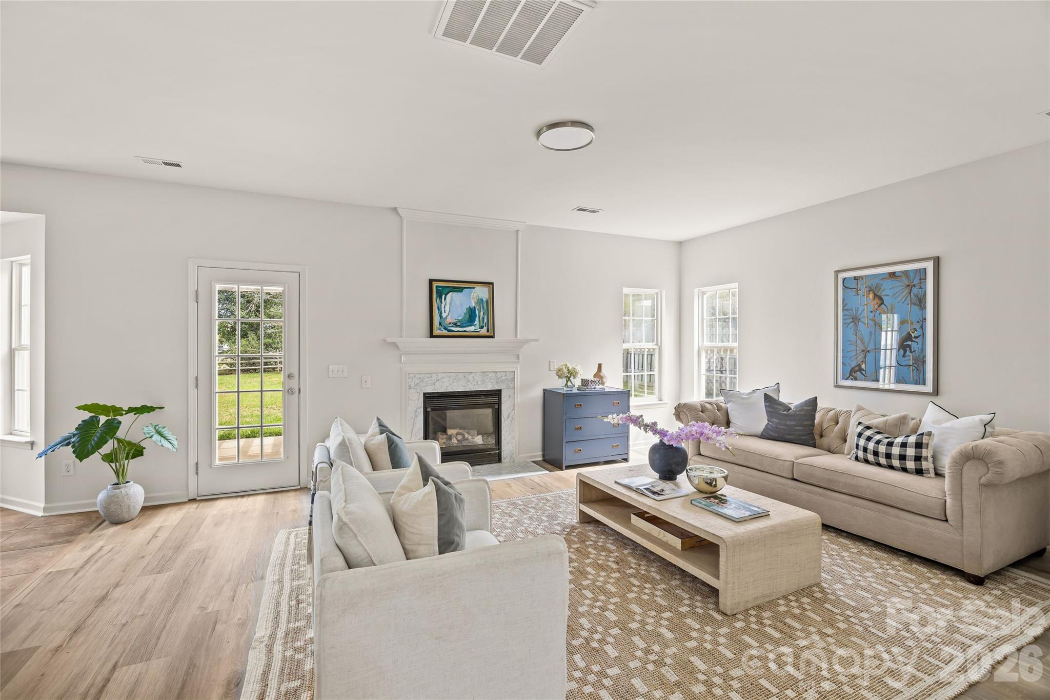 Single Family Residence at 6106 Greengate Lane, Waxhaw, photo 10 of 36