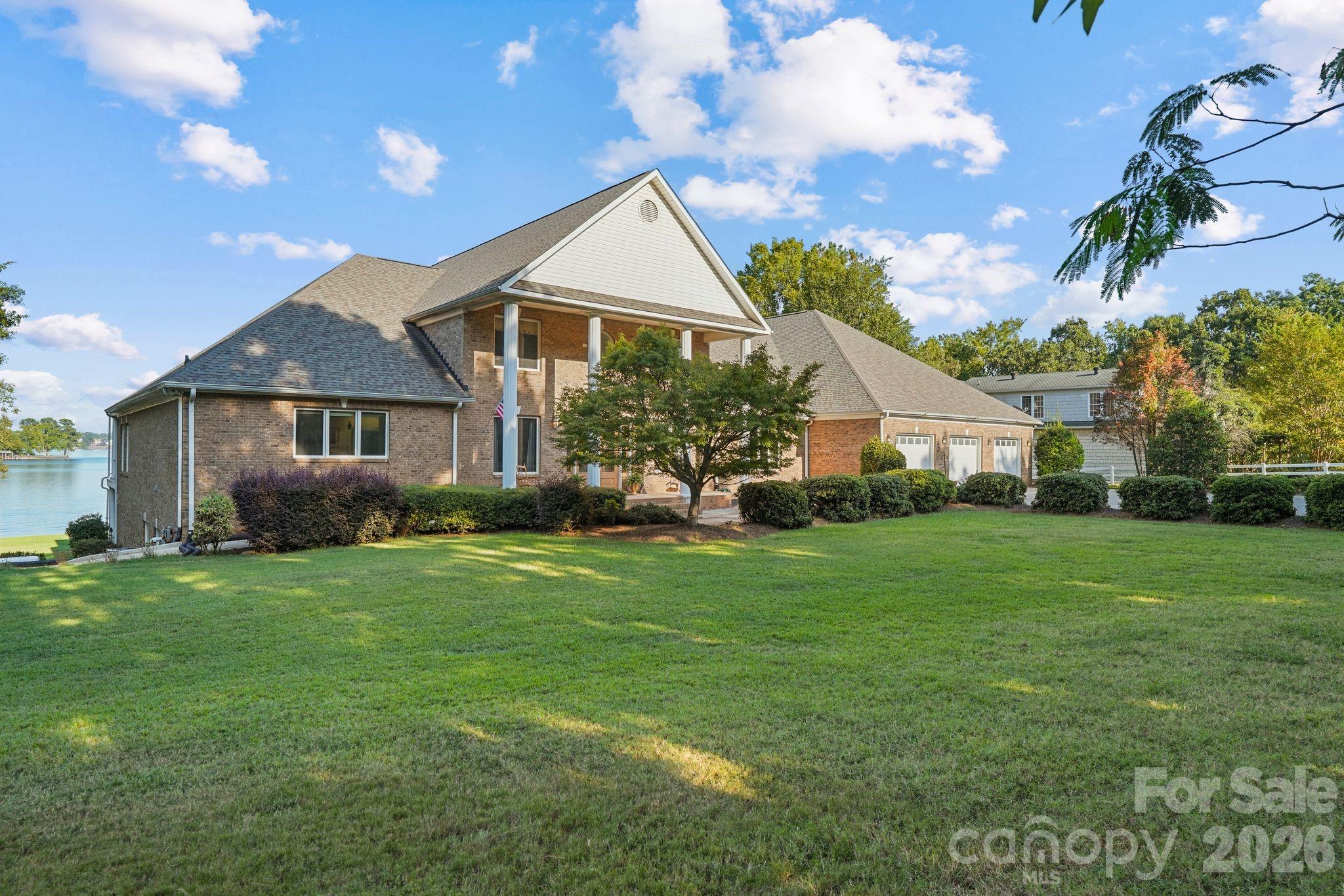 Single Family Residence at 2159 Mingus Lane, York, photo 5 of 43