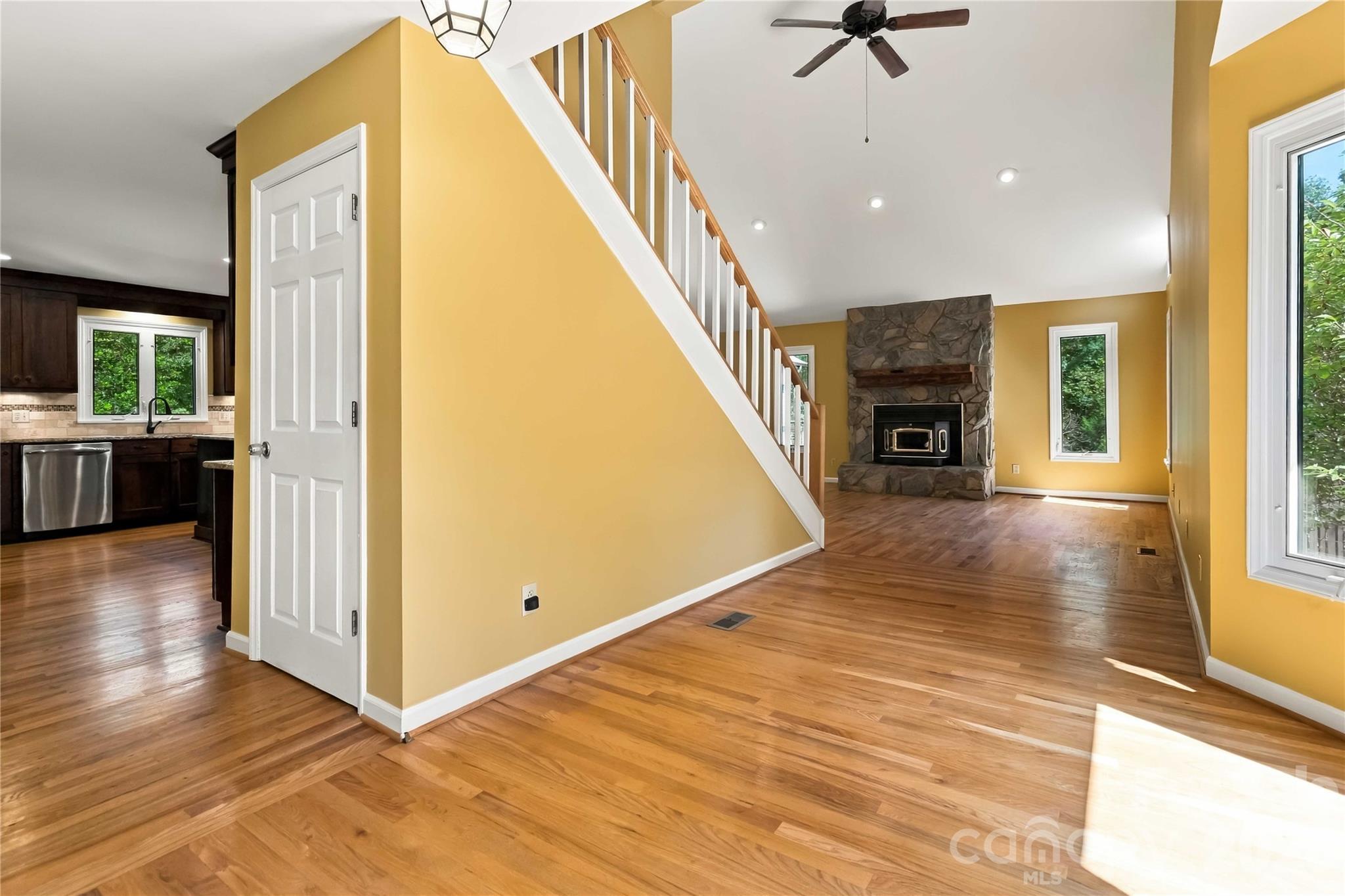 Single Family Residence at 445 Pendergrass Road, York, photo 7 of 48