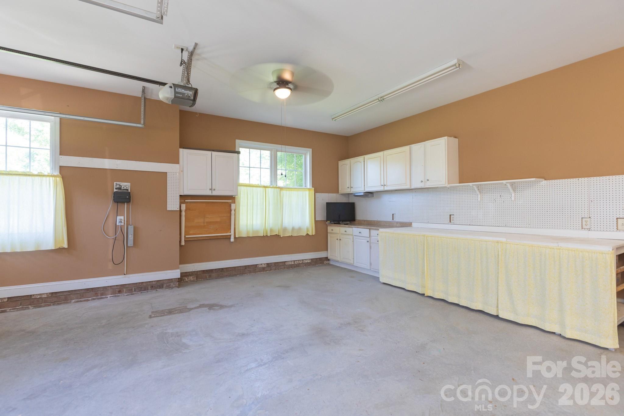 Single Family Residence at 2818 Baird Road, Clover, photo 27 of 46