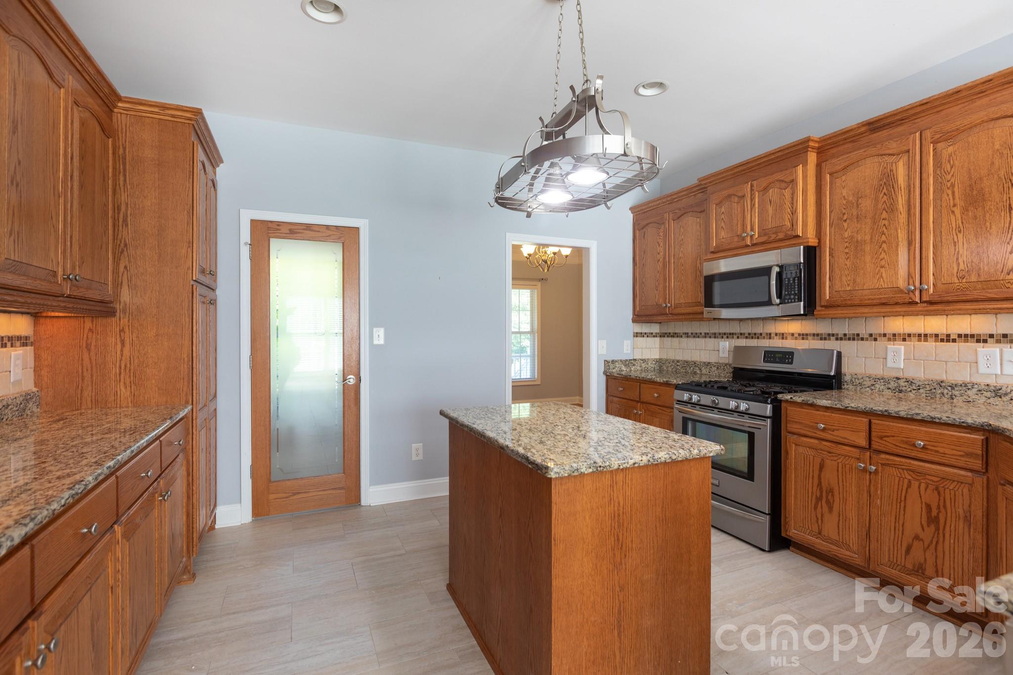 Single Family Residence at 2818 Baird Road, Clover, photo 30 of 46