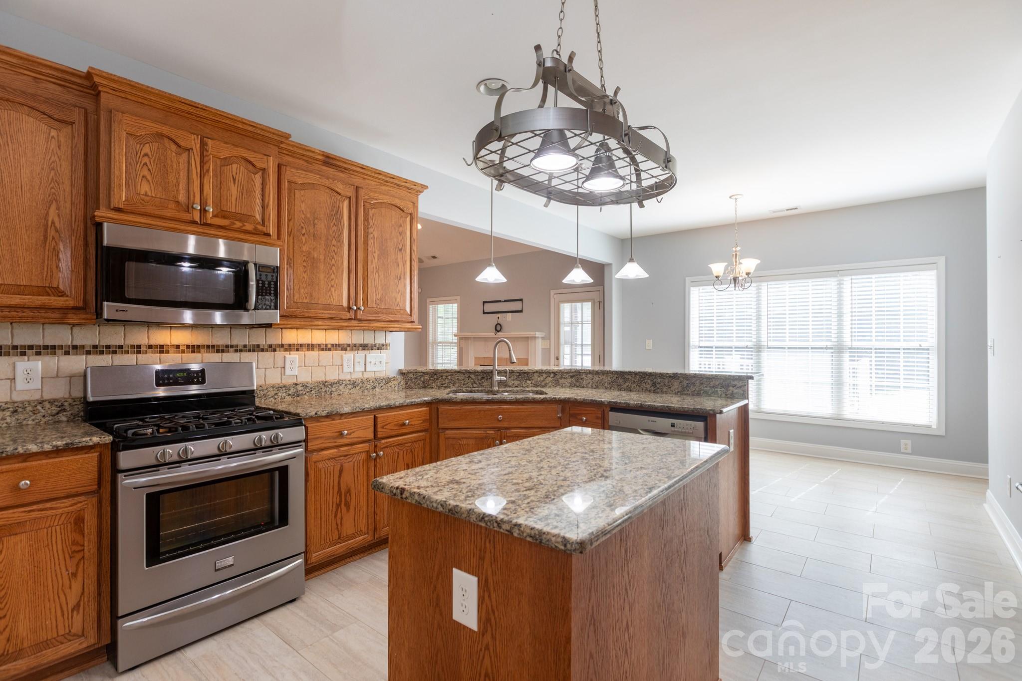 Single Family Residence at 2818 Baird Road, Clover, photo 31 of 46