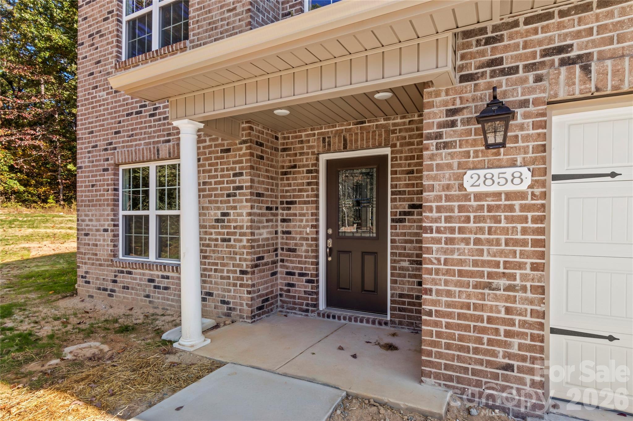 Single Family Residence at 2858 Eland Drive, Winston Salem, photo 2 of 38